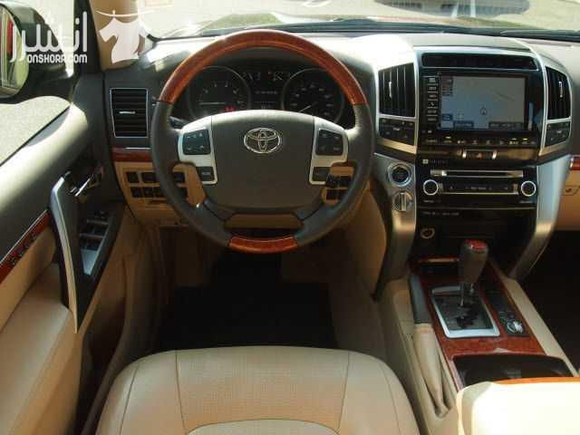 2013 Toyota Land Cruiser V8 SUV, Full option for sale, the car is barely used for some months, the car is in perfect condition Email : ( w.g00001@hotmail.com )