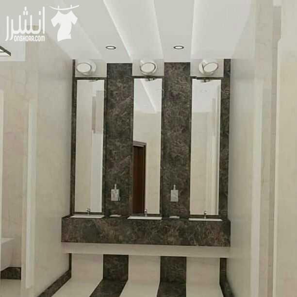انا مصممة اصمم لك التصميم اللي تبيه اصمم ديكورات لشقق وغرف وفلل ومكاتب واستراحات وحدائق البرنامج اللي اشتغل عليه اسمه 3d ماكس من افضل واصعب البرامج وشغله جدا جميل وجيد سعر المتر المربع 50 ريال للتواصل...