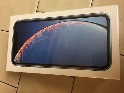 متوفر الان ايفون XR الجديد عرض خاص الباقة الاولى ايفون xR سعة ٦٤ جيجا ب ٢٧٥٠ ريال الباقة الثانية ايفون Xr سعة ١٢٨ جيجا ب ٣٢٠٠ ريال الباقة الثالثة ايفون XR سعة ٢٥٦ جيجا فقط ب ٣٧٥٠ ريال كمية محدودة لطلب...