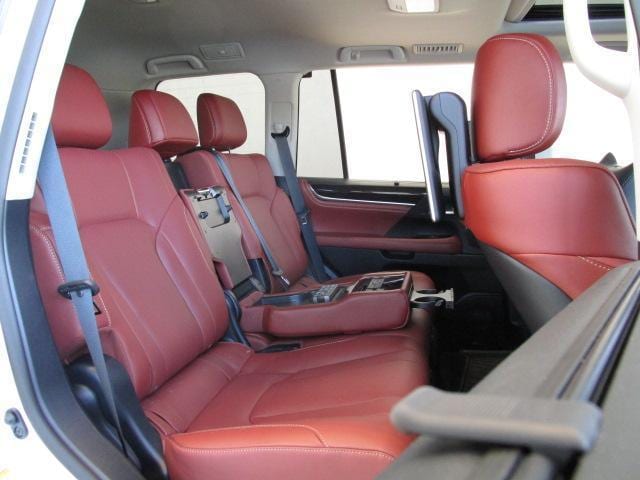 2017 Lexus Lx570 Full options
KM - 3,170 km
2017 Lexus Lx570 4WD SUV for Sale Full OFFER for Sale DEAL -- $35000.
Fuel -Gasoline / petrol .
same as New , Excellent Condition . cruise control , Sat...