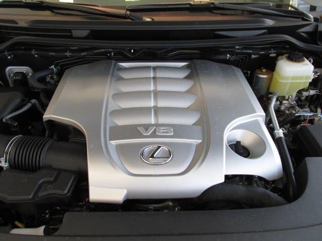 2017 Lexus Lx570 Full options
KM - 3,170 km
2017 Lexus Lx570 4WD SUV for Sale Full OFFER for Sale DEAL -- $35000.
Fuel -Gasoline / petrol .
same as New , Excellent Condition . cruise control , Sat...