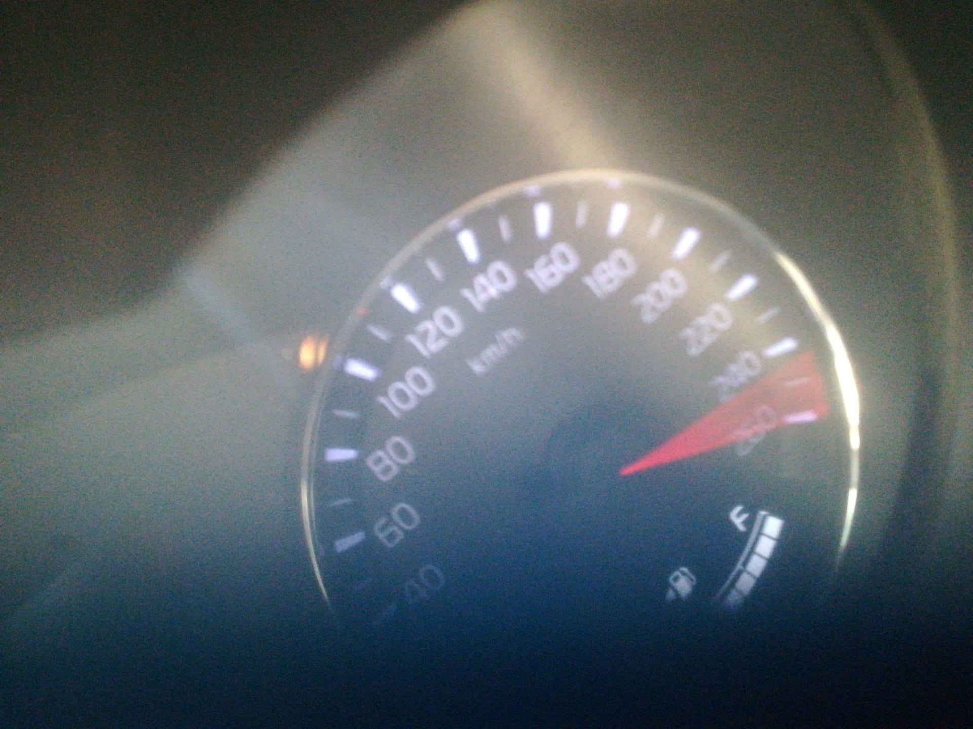 رنج روفر 2008
لا تنسَ أنك شاهدت هذا الإعلان في عنكبوت
الرجا عدم بخس السلعه...