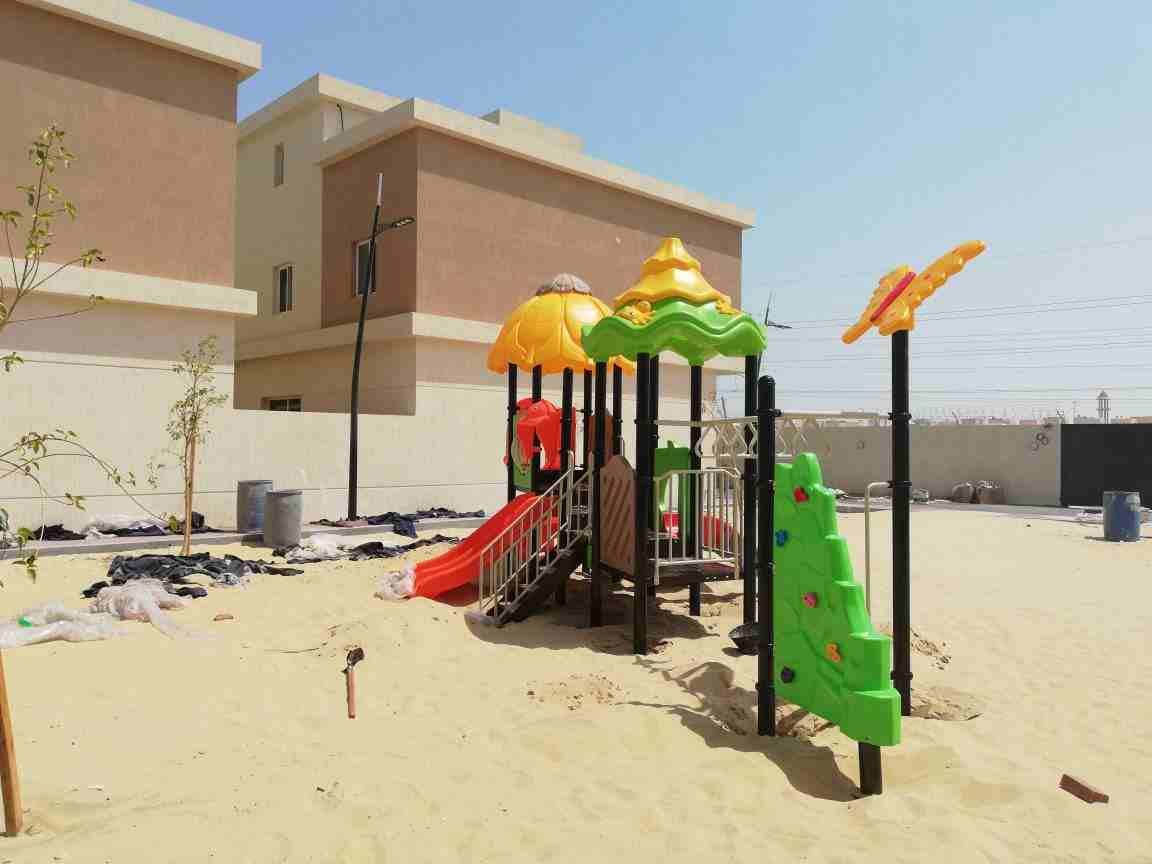 ألعاب مائية والعاب جافه
لا تنسَ أنك شاهدت هذا الإعلان في عنكبوت
‏‎#ألعاب
‎#مسابح
&l...