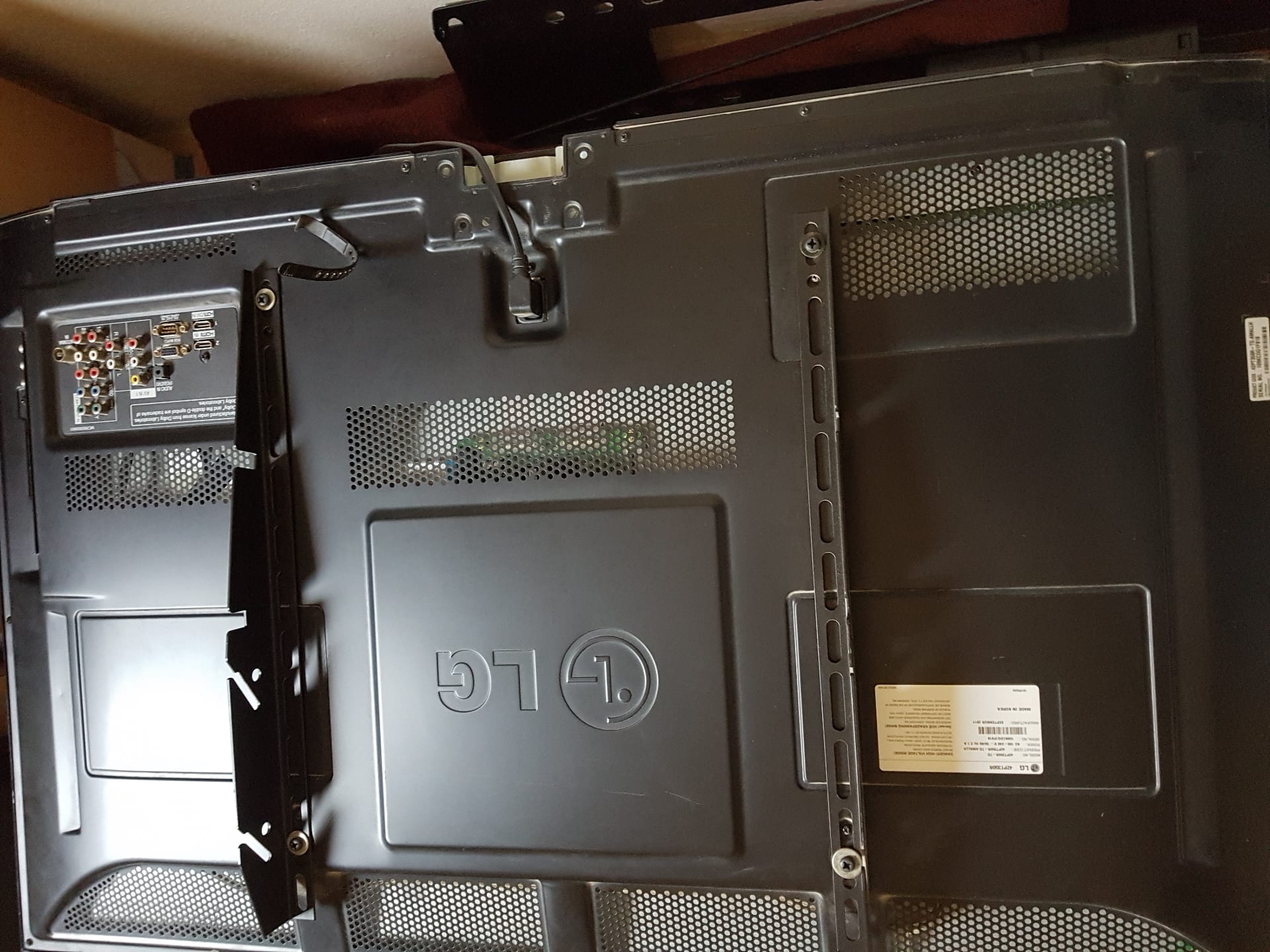 شاشة HD 42 بوصة صناعة كورية LCD 2 مخارج HD 2 مخرج usb
لا تنسَ أنك شاهدت هذا الإعلان في عنكبوت...