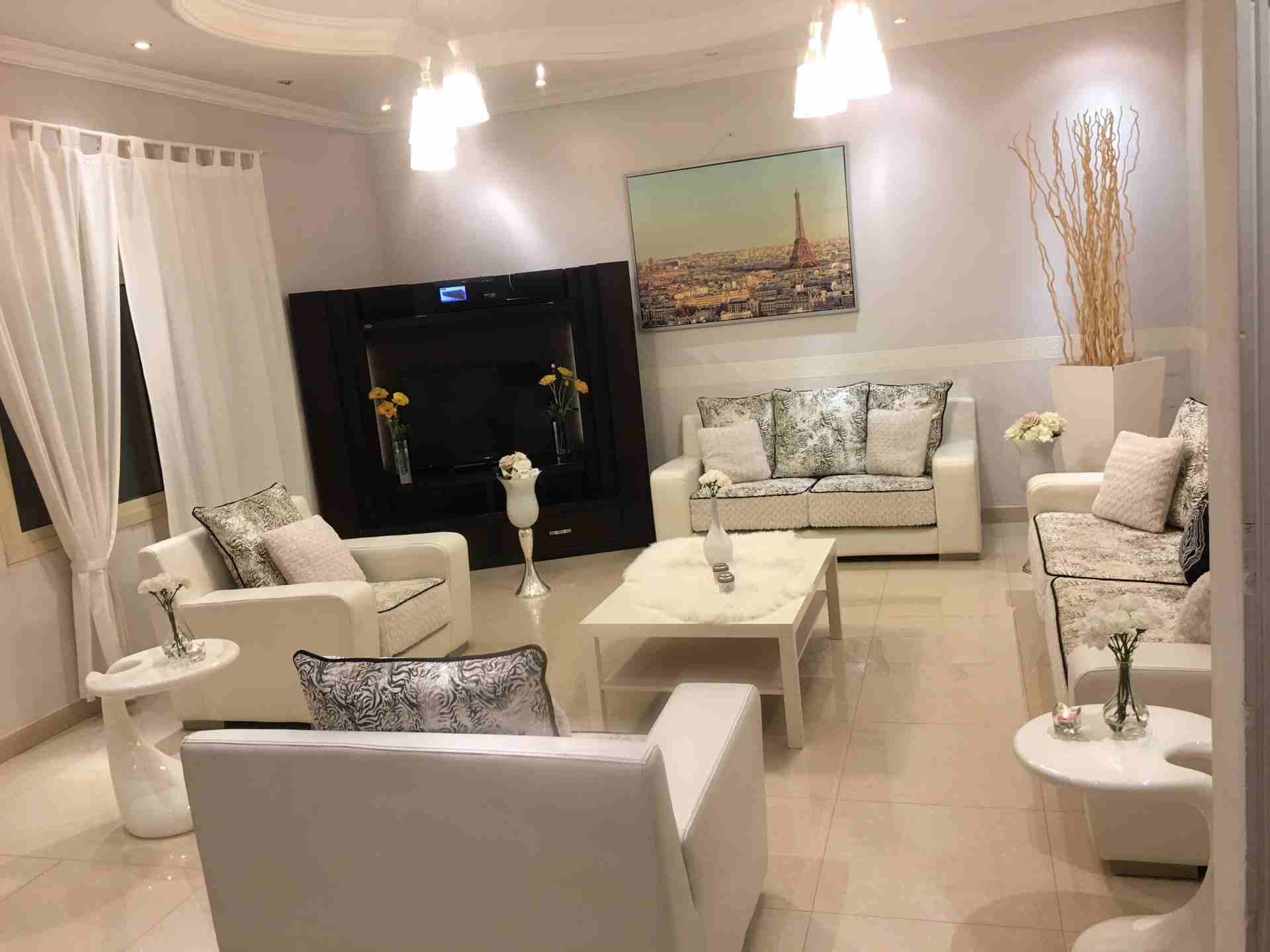 كنب مودرن راقي مستورد لشركة ميداس
لا تنسَ أنك شاهدت هذا الإعلان في عنكبوت
السلام عليكم ورحمة الله...