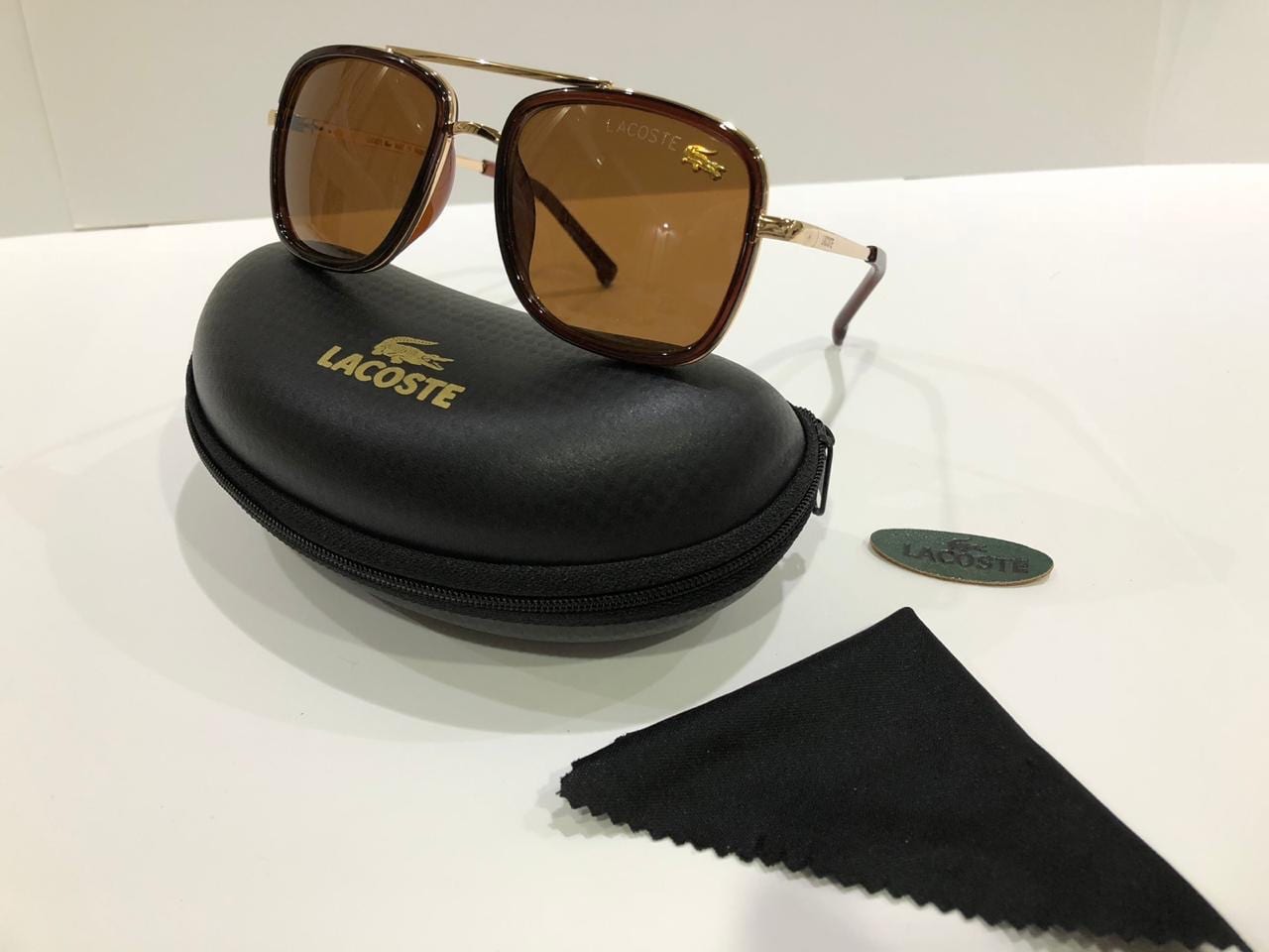 نظارات ماركات 60 ريال ( عرض خاص )
لا تنسَ أنك شاهدت هذا الإعلان في عنكبوت
نظارات ماركات
( رج...