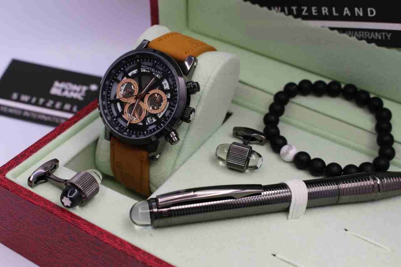 طقم مونت بلانك
لا تنسَ أنك شاهدت هذا الإعلان في عنكبوت
*MONTBLANC*
*اطقم مونت بلانك رجالي*
*مخمل...