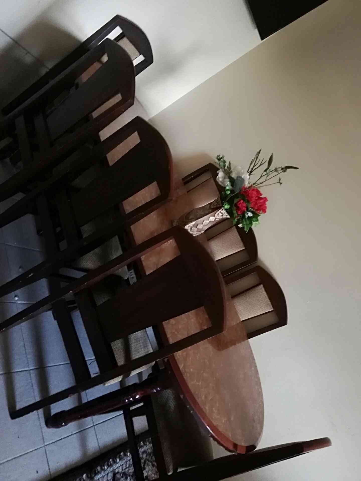 طاوله طعام
لا تنسَ أنك شاهدت هذا الإعلان في عنكبوت
طاولات طعام بيضاويه الشكل ثمان كراسي طولها...