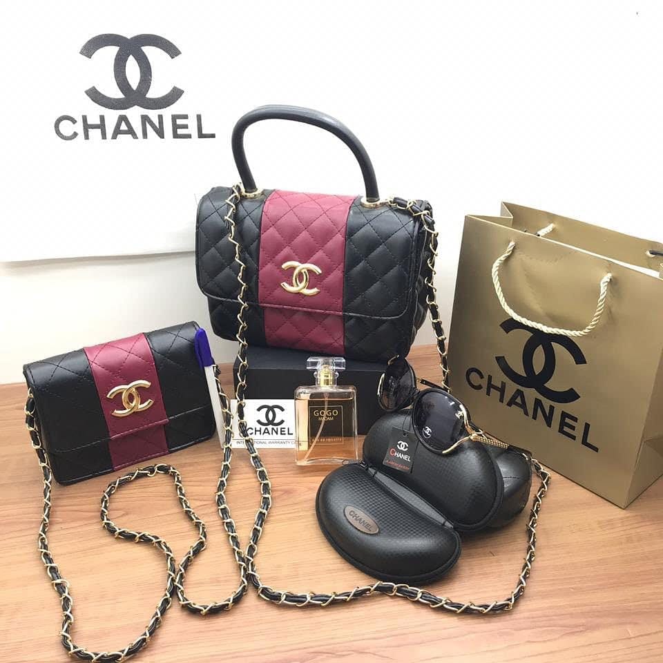 شنط فخمة
لا تنسَ أنك شاهدت هذا الإعلان في عنكبوت
جديد عروضنا
طقم من ماركه شانيل *CHANEL*
شنط...