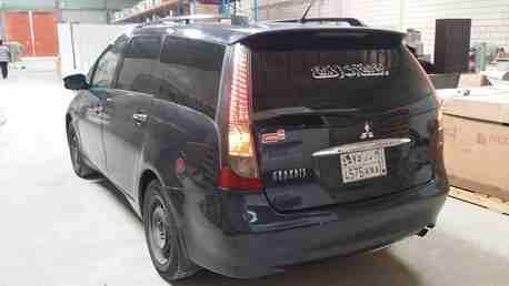 Mitsubishi Grandis 2005 7 Seaters for a family car.
لا تنسَ أنك شاهدت هذا الإعلان في عنكبوت
Engin...