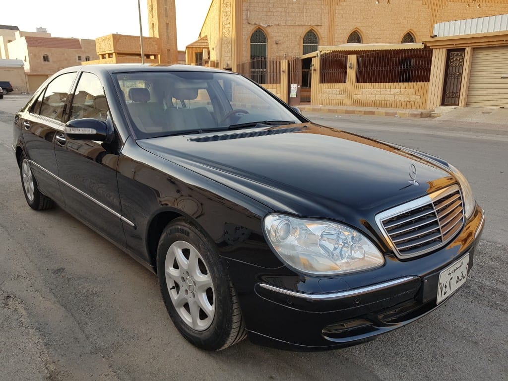 للبيع مرسيدس 500 مخزن
لا تنسَ أنك شاهدت هذا الإعلان في عنكبوت
بسم الله الرحمن الرحيم
ال...