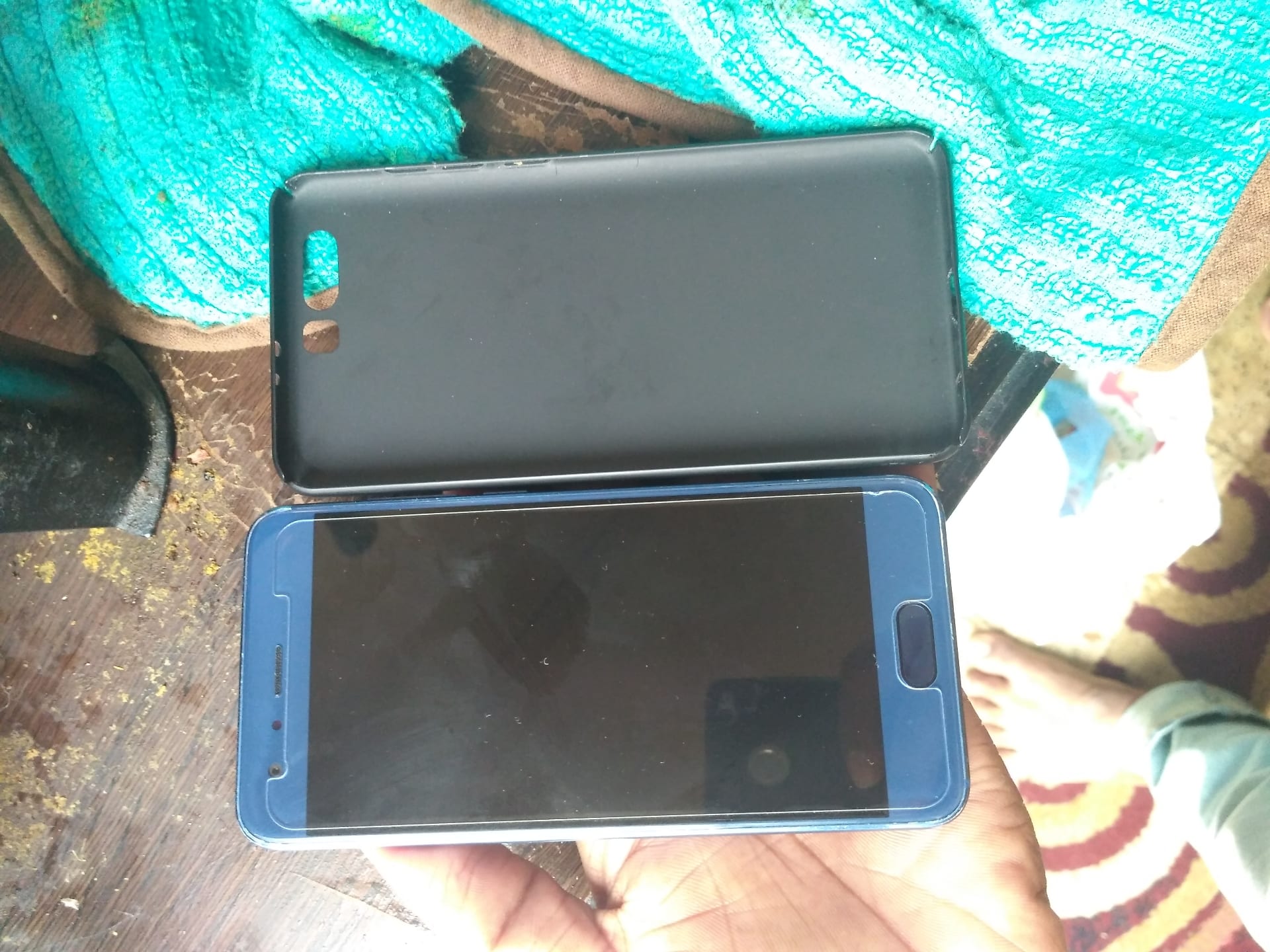 Huawei honor 9 for exchange friends. very good condition but back scratches
لا تنسَ أنك شاهدت هذا الإعلان في عنكبوت...