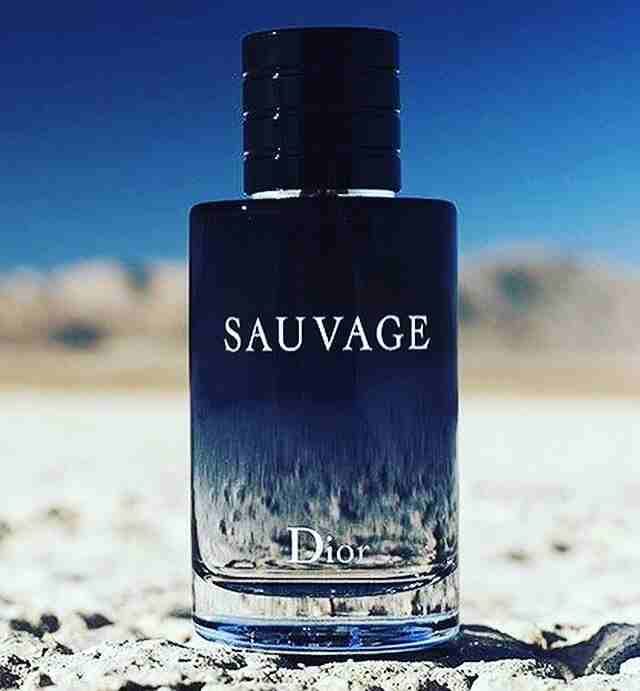 عطر سوفاج الاصلي وعطر نفسه بضبط
لا تنسَ أنك شاهدت هذا الإعلان في عنكبوت
نعود لكم من جديد بعطر يعت...
