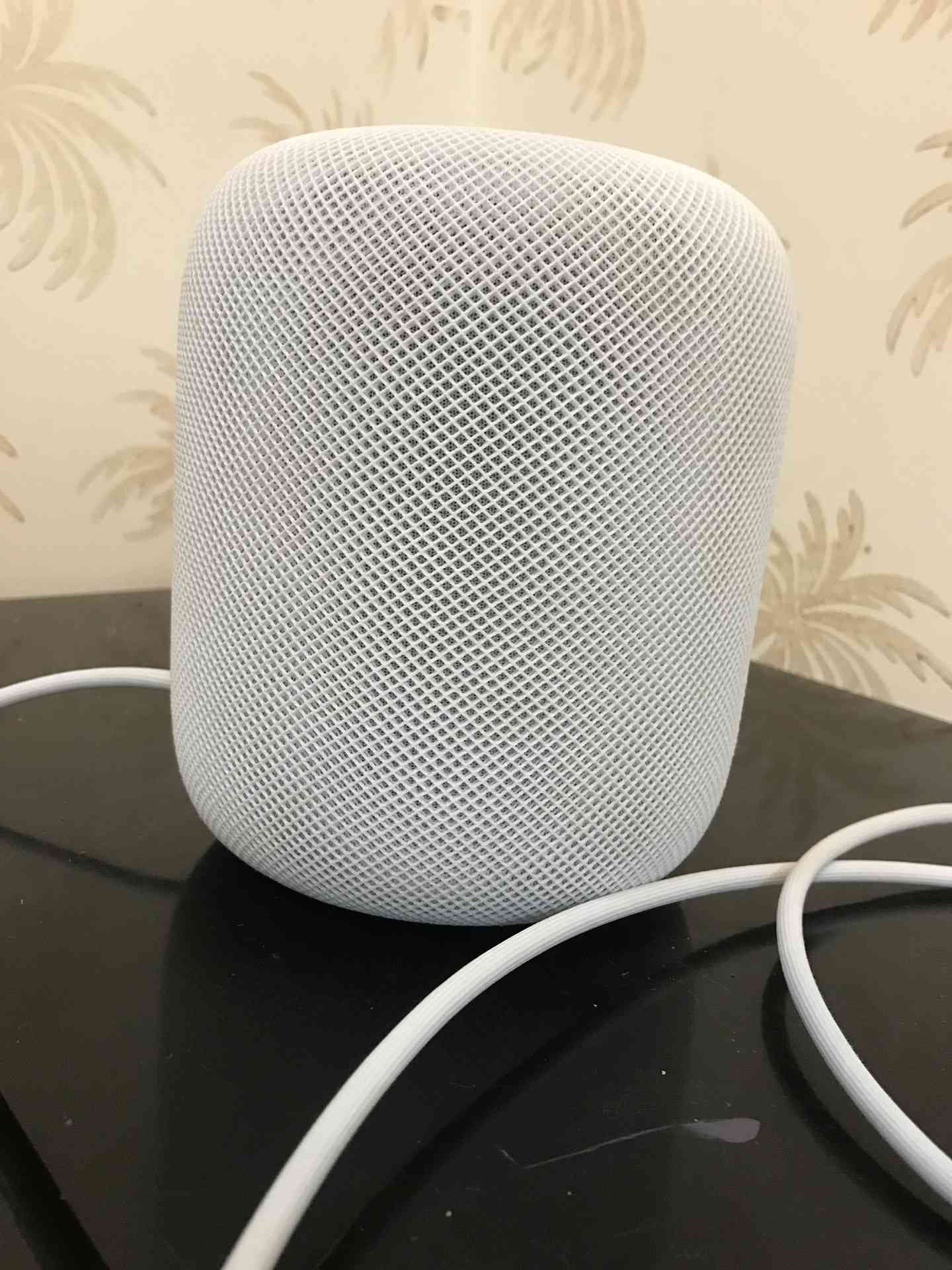 سماعه HomePod
لا تنسَ أنك شاهدت هذا الإعلان في عنكبوت
سماعه Homepod
السماعه من شركه ابل ماشا...