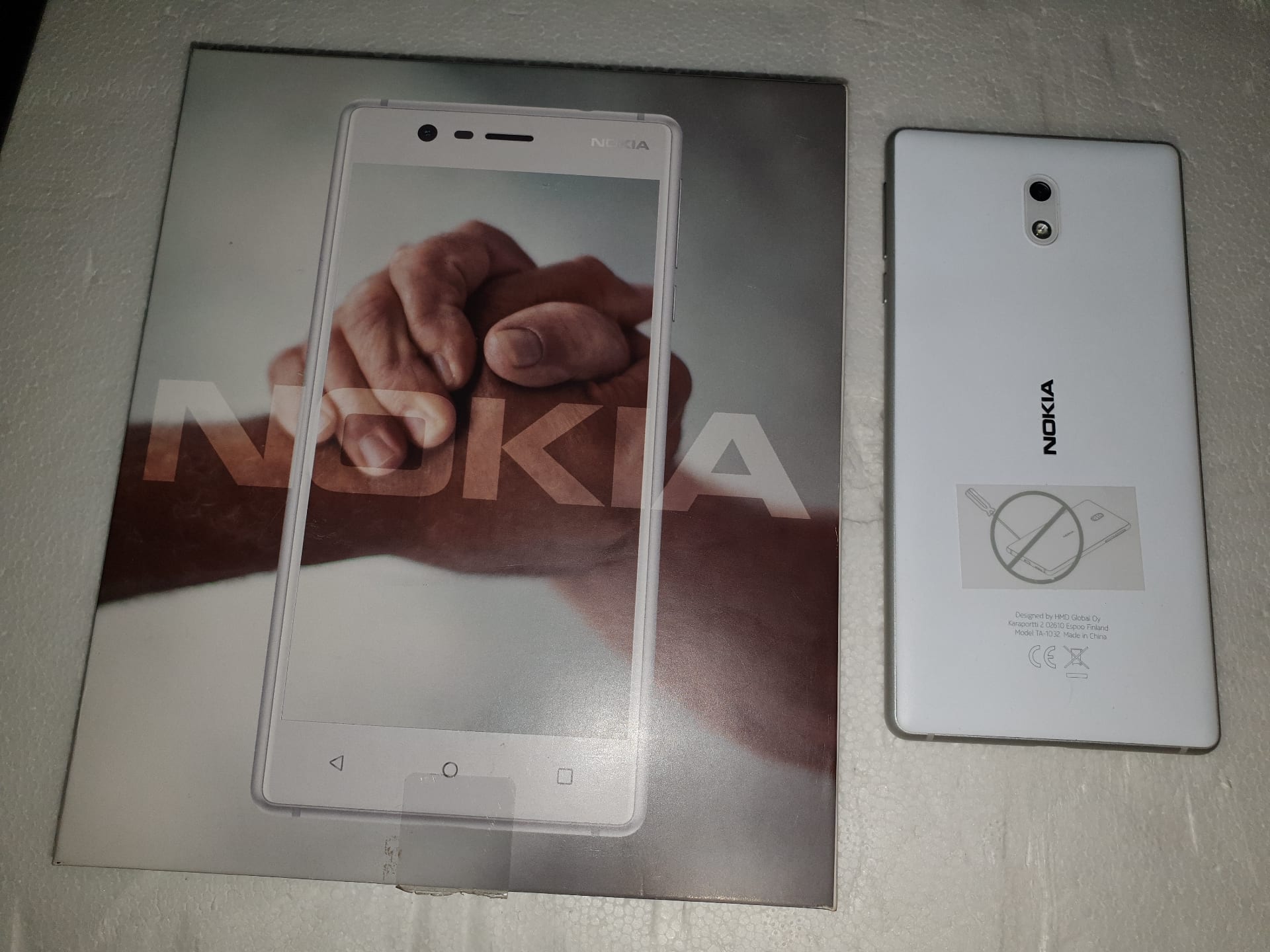 nokia 3
لا تنسَ أنك شاهدت هذا الإعلان في عنكبوت
It's Nokia 3 brand new only one mont...