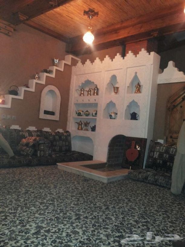 ابو احمد لتراث الشعبي القديم مشبات وجارات دكورات جبسيه ودكورات طينيه بناء تر ميم جميع اعمال التر أث السعودي القديم ليا سه طينيه مدرجات ليا سه ساده جوال رقم 0548923367
