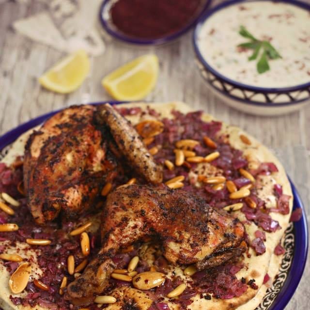 ورق عنب العشق
لا تنسَ أنك شاهدت هذا الإعلان في عنكبوت
ورق عنب و كروم بخلطه لذيذه وسمبوسه مقرم...