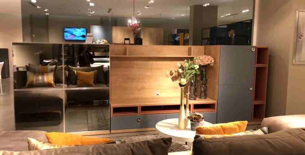 مكتبه تلفزيون من EnzaHome KSA
لا تنسَ أنك شاهدت هذا الإعلان في عنكبوت
ماشاء الله تبارك الرحمن ......