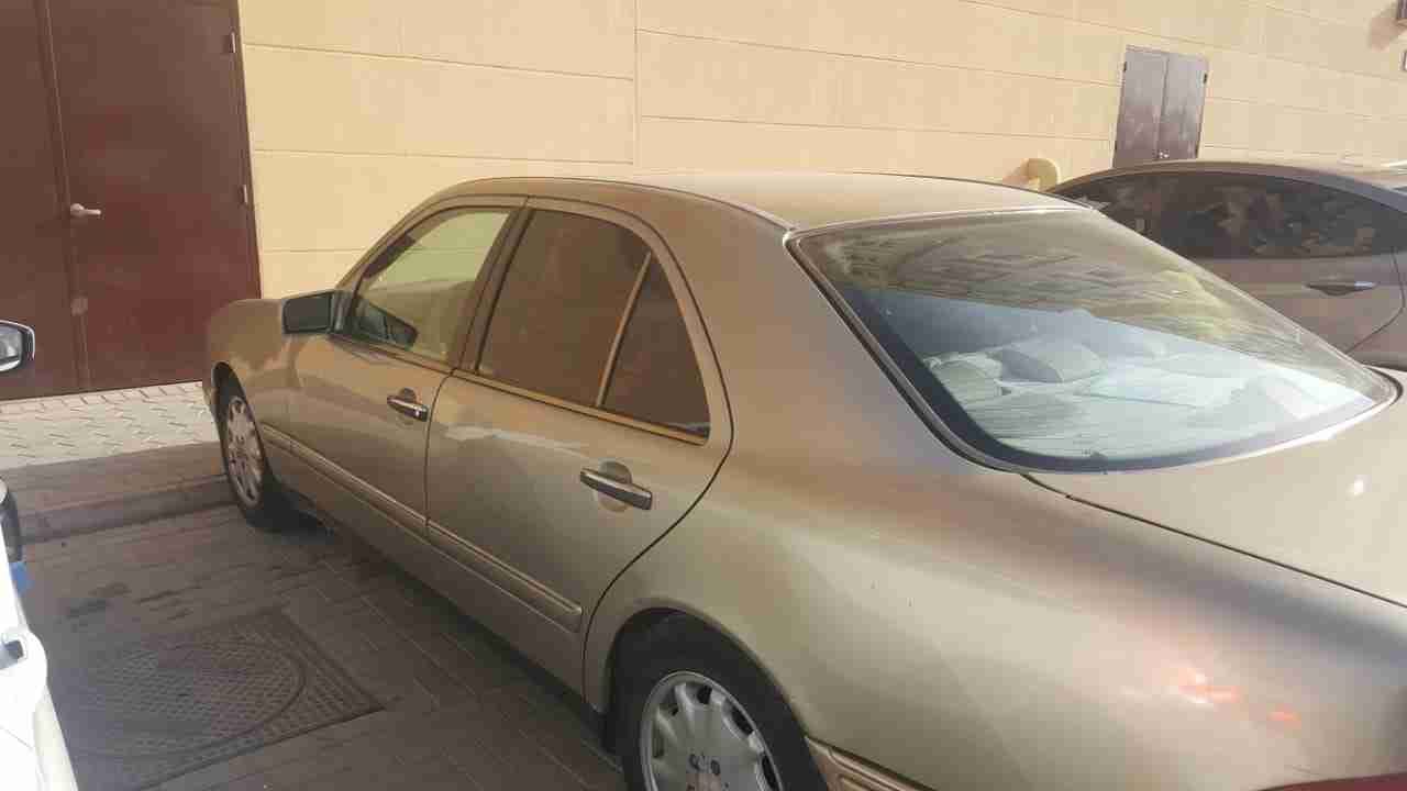 Mercedes E320 - Expat Owned non accidented family Car
لا تنسَ أنك شاهدت هذا الإعلان في عنكبوت...