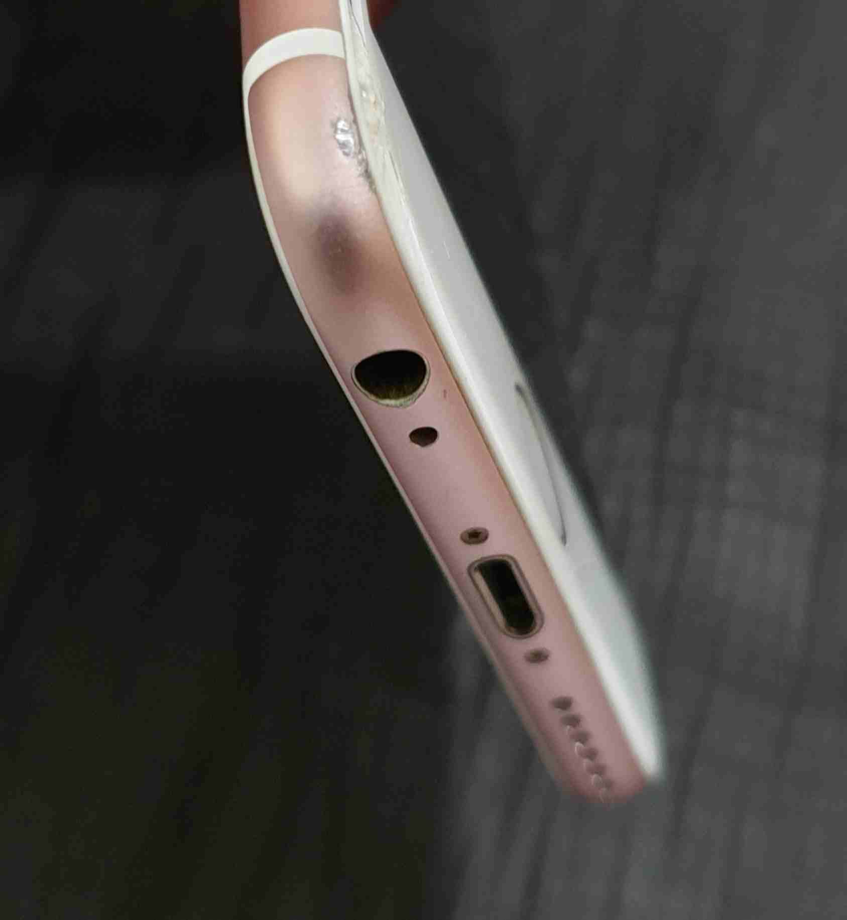 ايفون 6s ((مكسور))
لا تنسَ أنك شاهدت هذا الإعلان في عنكبوت
- ايفون 6 إس ((مكسور))
128GB-
- اللون...