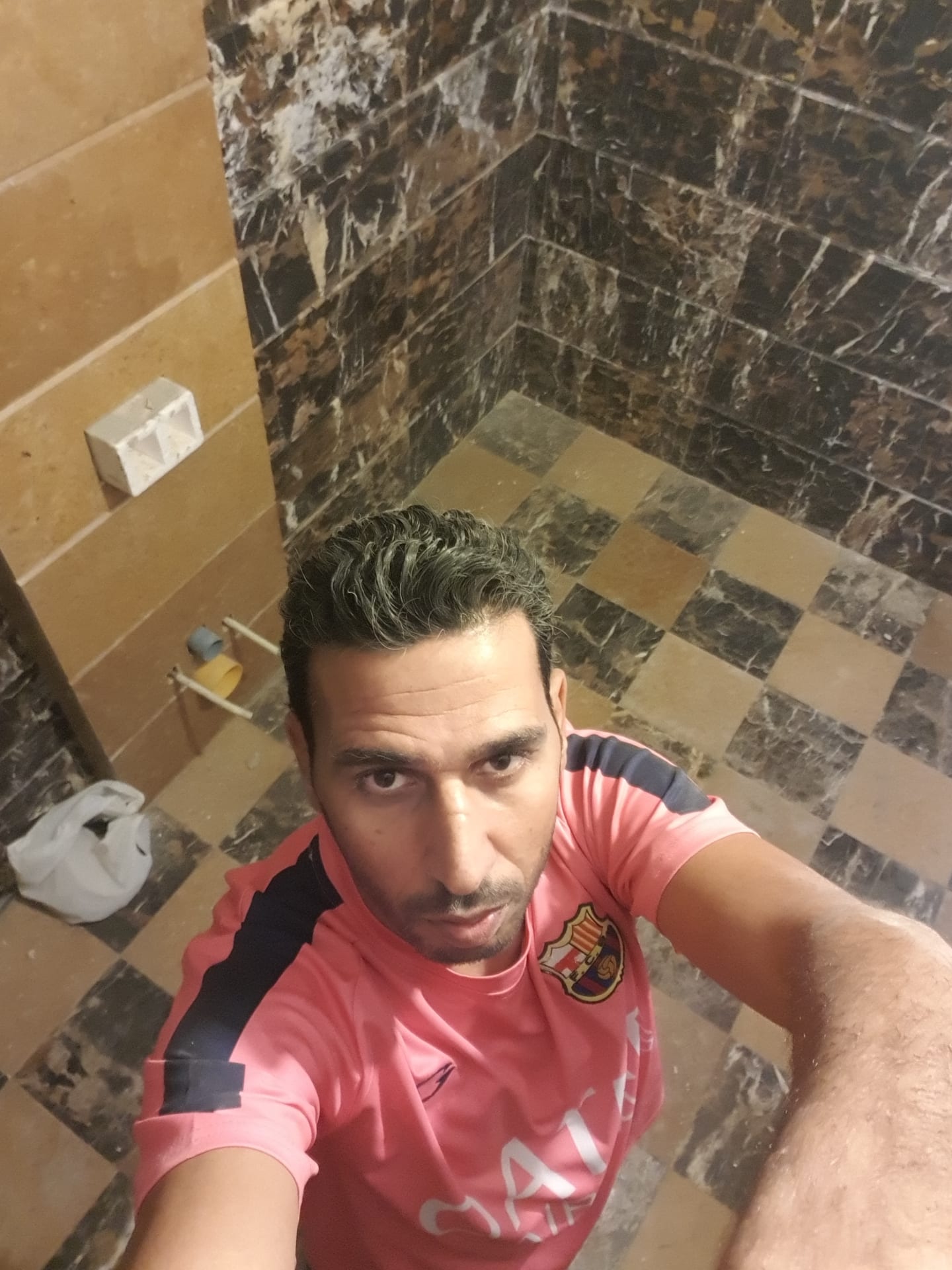 فني تركيب مشبات قرميد نوافير شلالات مغاسل رخام طوب زجاجي ديكورات فنية
لا تنسَ أنك شاهدت هذا الإعلان في عنكبوت...