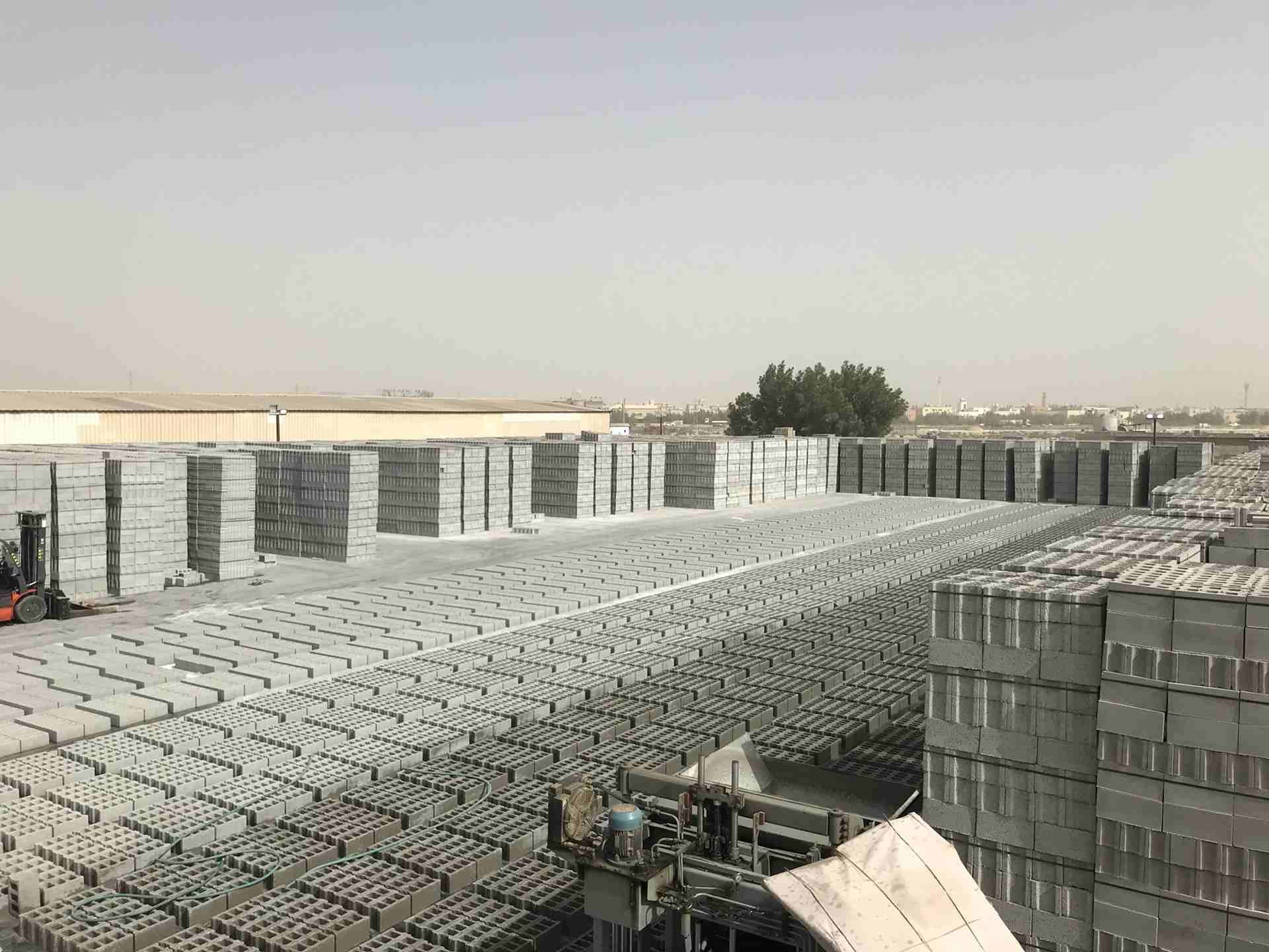 للبيع مصنع بلوك وخرسانه جاهزه في مدينه الجبيل
لا تنسَ أنك شاهدت هذا الإعلان في عنكبوت
المصنع قائم...