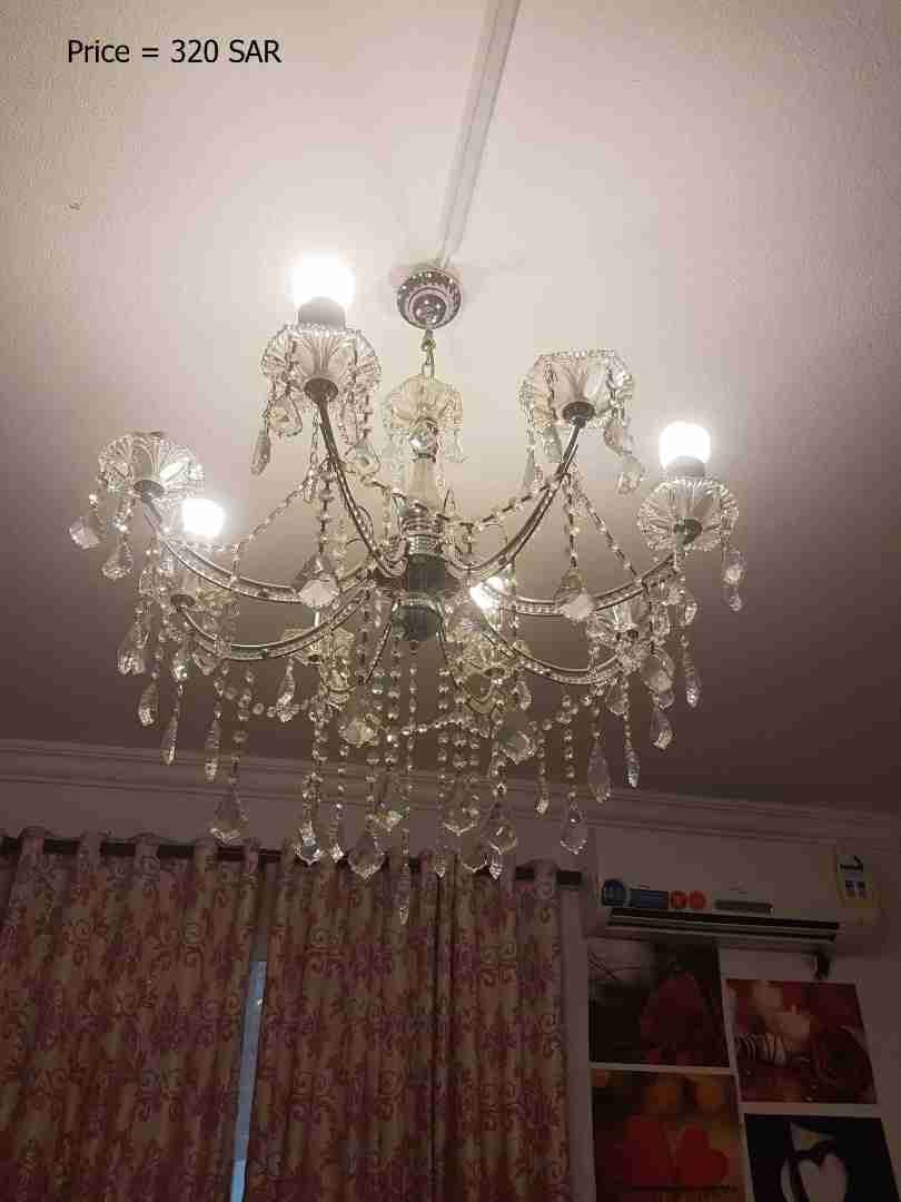 Chandelier for sale - نجفات للبيع
لا تنسَ أنك شاهدت هذا الإعلان في عنكبوت
5 نجفات للبيع شبه...