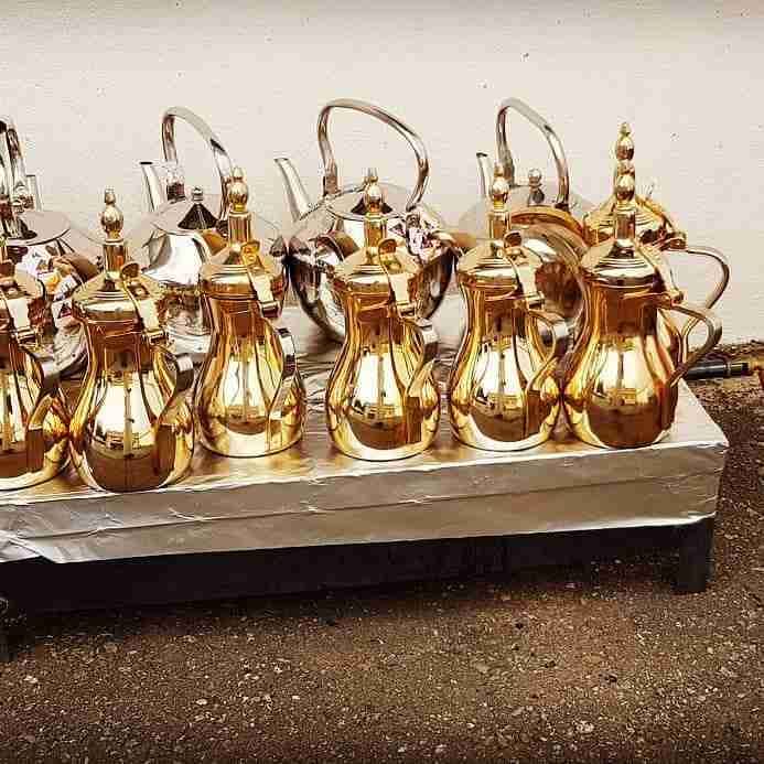 قهوجين وقهوجيات صبابين وصبابات
لا تنسَ أنك شاهدت هذا الإعلان في عنكبوت
قهوجين وقهوجيات صبابين...