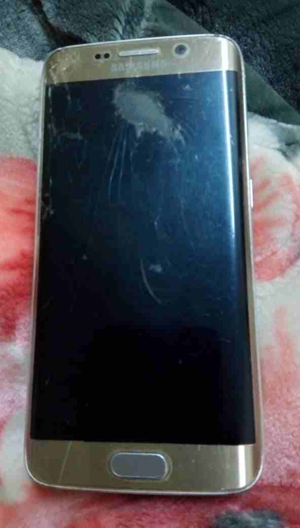 للبيع جالكسي 6s
لا تنسَ أنك شاهدت هذا الإعلان في عنكبوت
للبيع جالكسي 6s الذاكره الداخليه كما موضح...