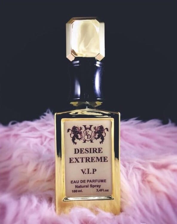 عطور فخمه
لا تنسَ أنك شاهدت هذا الإعلان في عنكبوت
تميز في مناسباتك برائحة جميلة ثابتة وجذابه...
