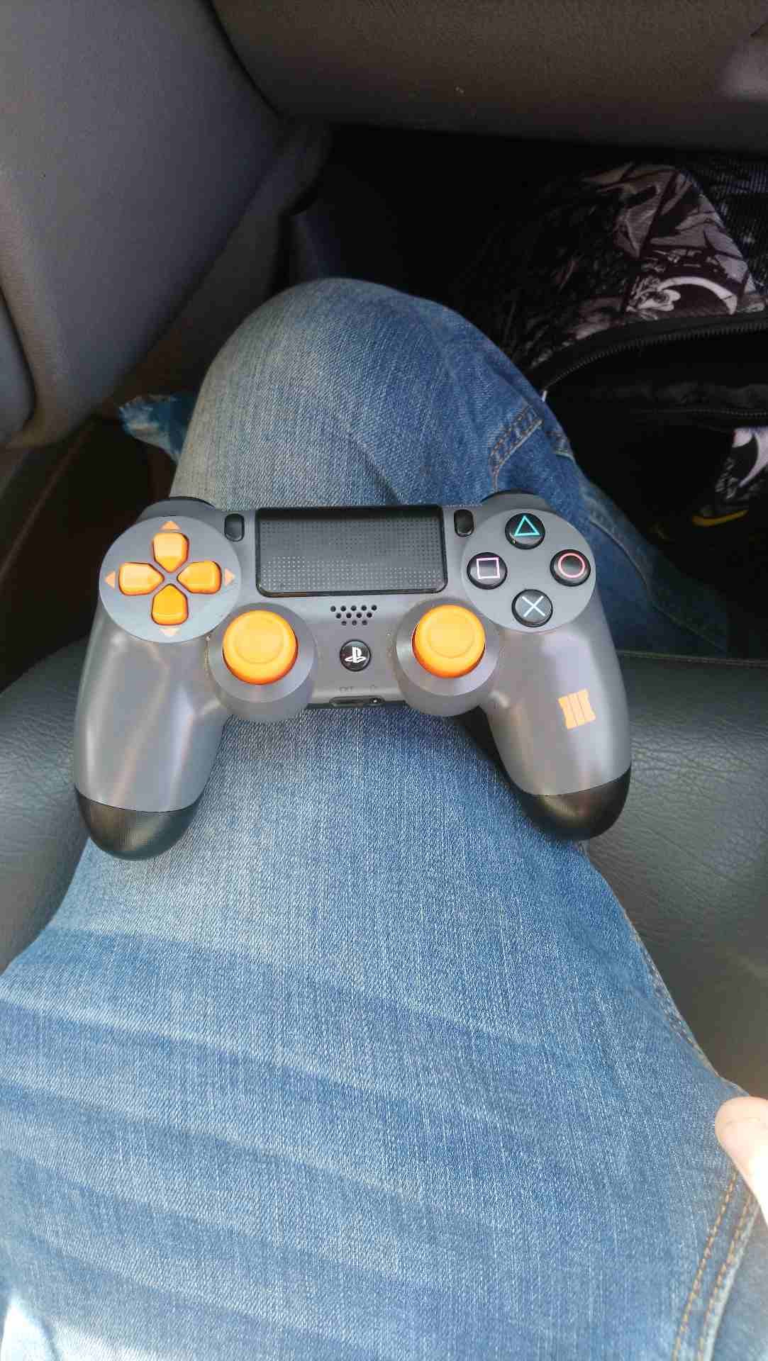 used Ps4 controller for 150 SR
لا تنسَ أنك شاهدت هذا الإعلان في عنكبوت
Final price...