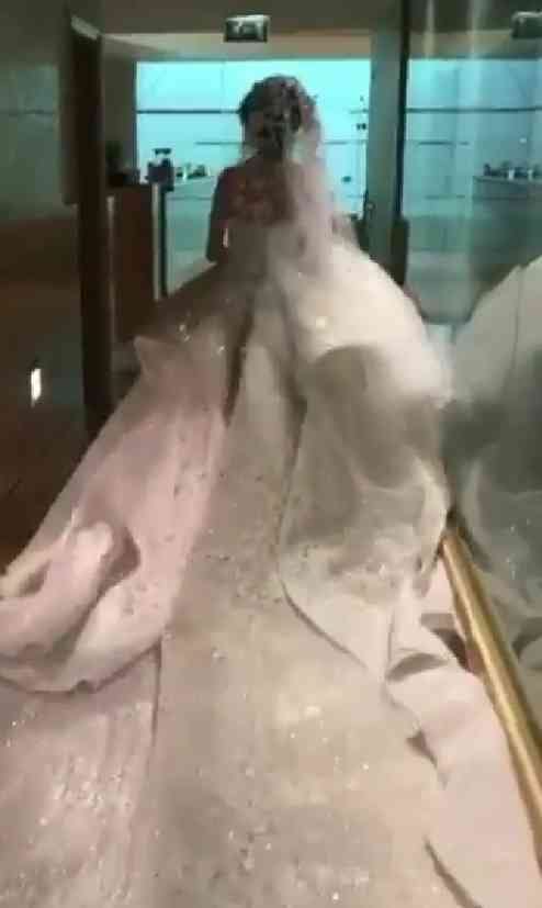 كوافيره جده ام سلطان
لا تنسَ أنك شاهدت هذا الإعلان في عنكبوت
تجهيز عروسه ملكه تسريحات مك اب...