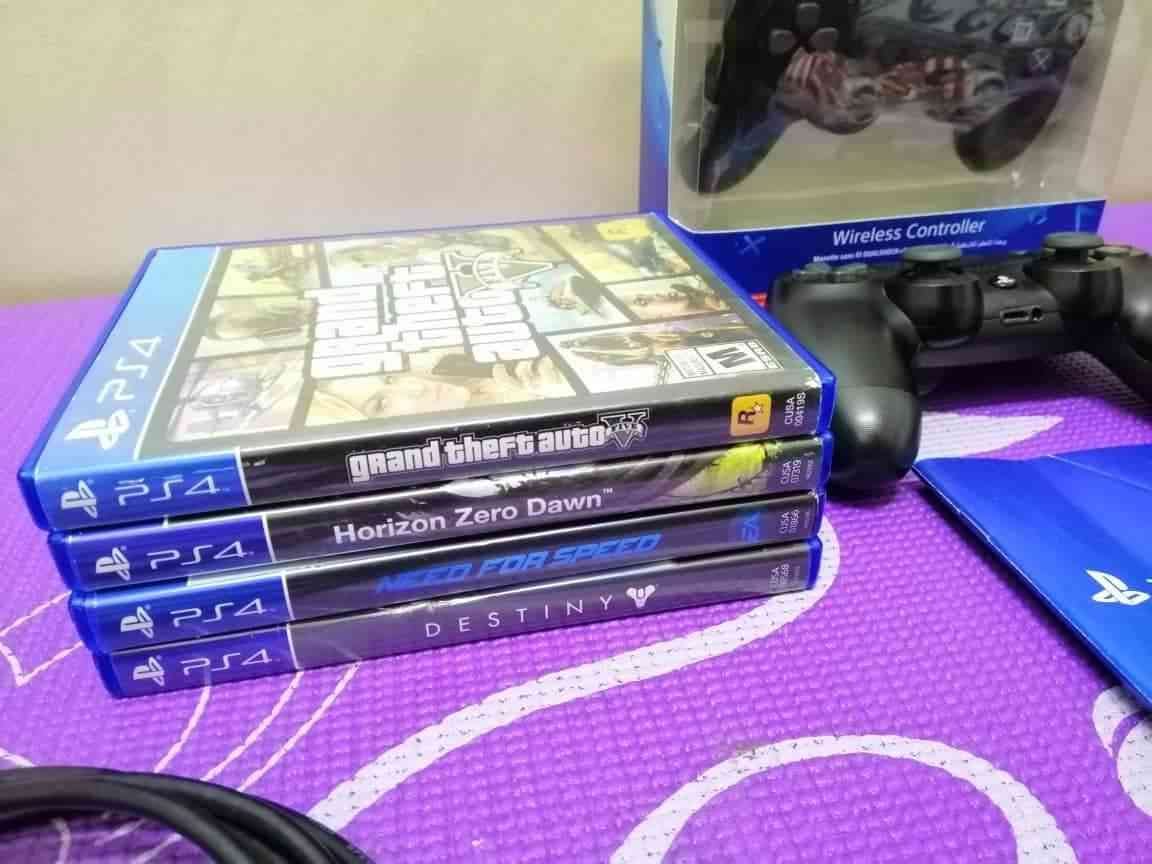 PlayStation 4 Slim 500GB Huge Bundle for Sale.
لا تنسَ أنك شاهدت هذا الإعلان في عنكبوت
Good D...