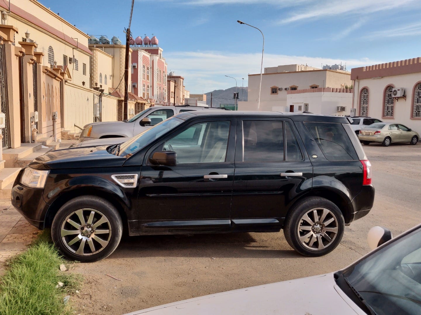 LAND ROVER LR2 2010
لا تنسَ أنك شاهدت هذا الإعلان في عنكبوت
EXCELLENT CONDITION.
LAND ROVER...