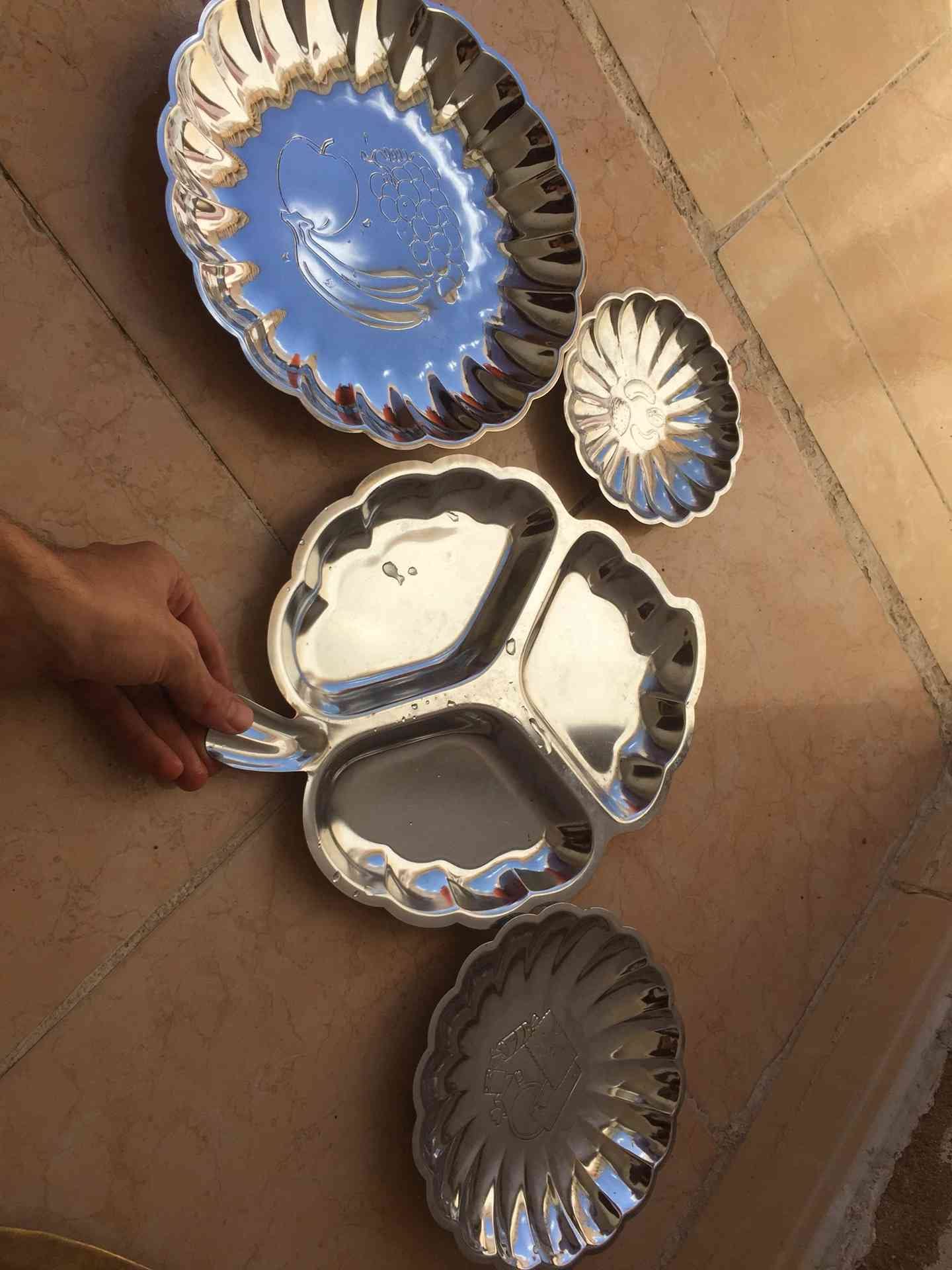 تراث دله وصحن ونجرين
لا تنسَ أنك شاهدت هذا الإعلان في عنكبوت
السلام عليكم يوجد لديه مجموعه من...