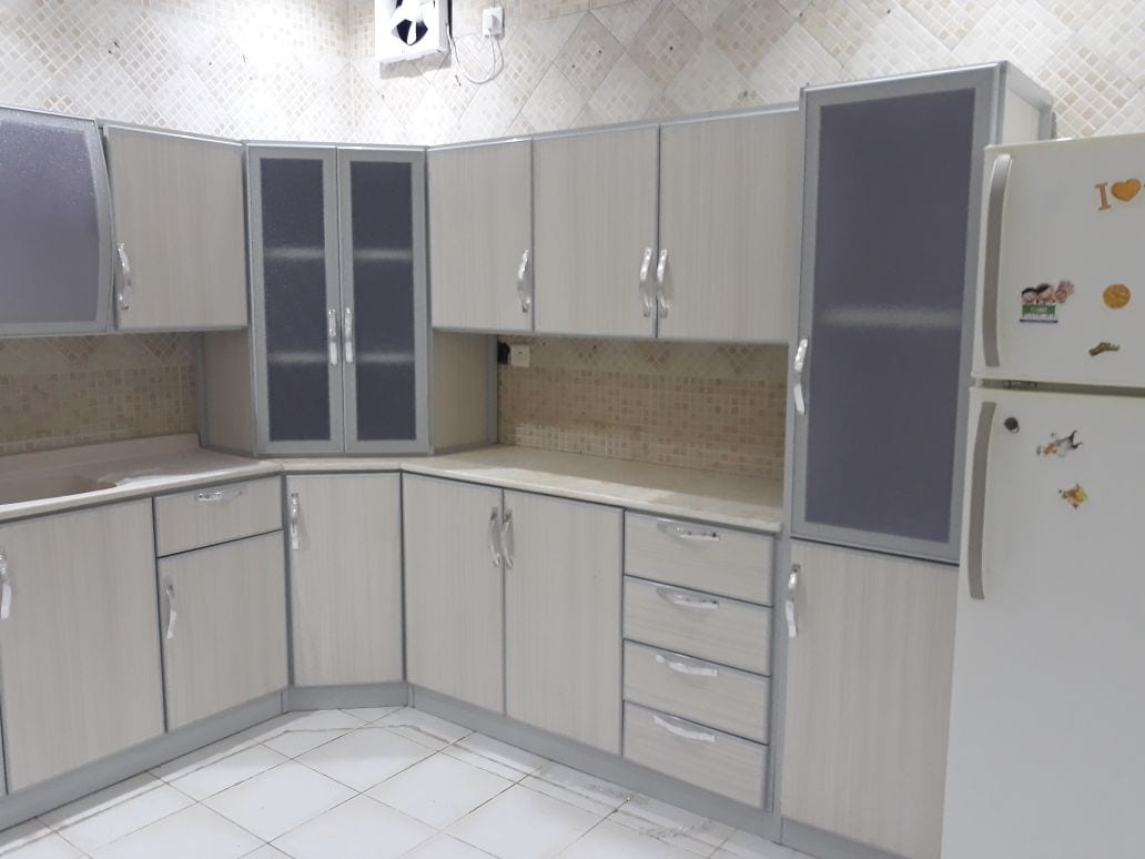 مطابخ جاهزه للبيع مع التركيب والتوصيل
لا تنسَ أنك شاهدت هذا الإعلان في عنكبوت
يشمل حوضين رخام...
