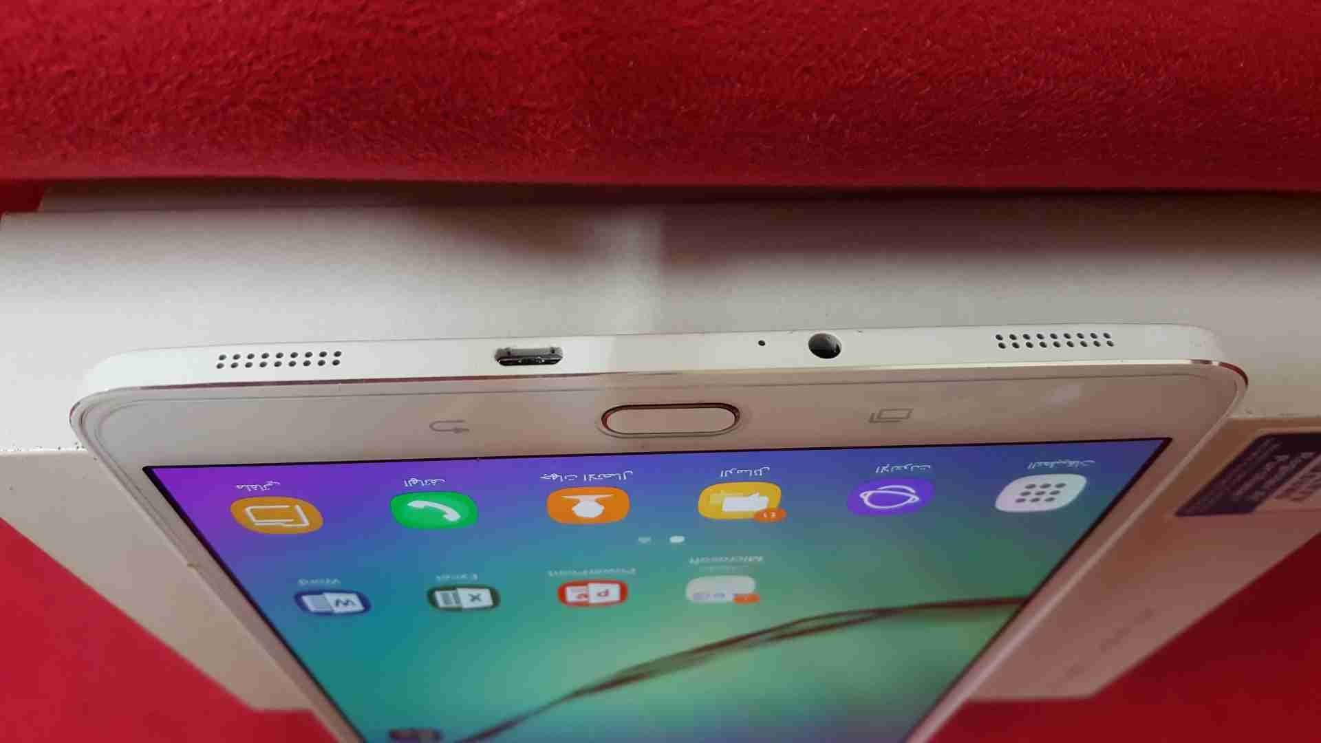 Galaxy Tab S2 أبيض
لا تنسَ أنك شاهدت هذا الإعلان في عنكبوت
السلام عليكم..
عندي جالكسي تاب اس...