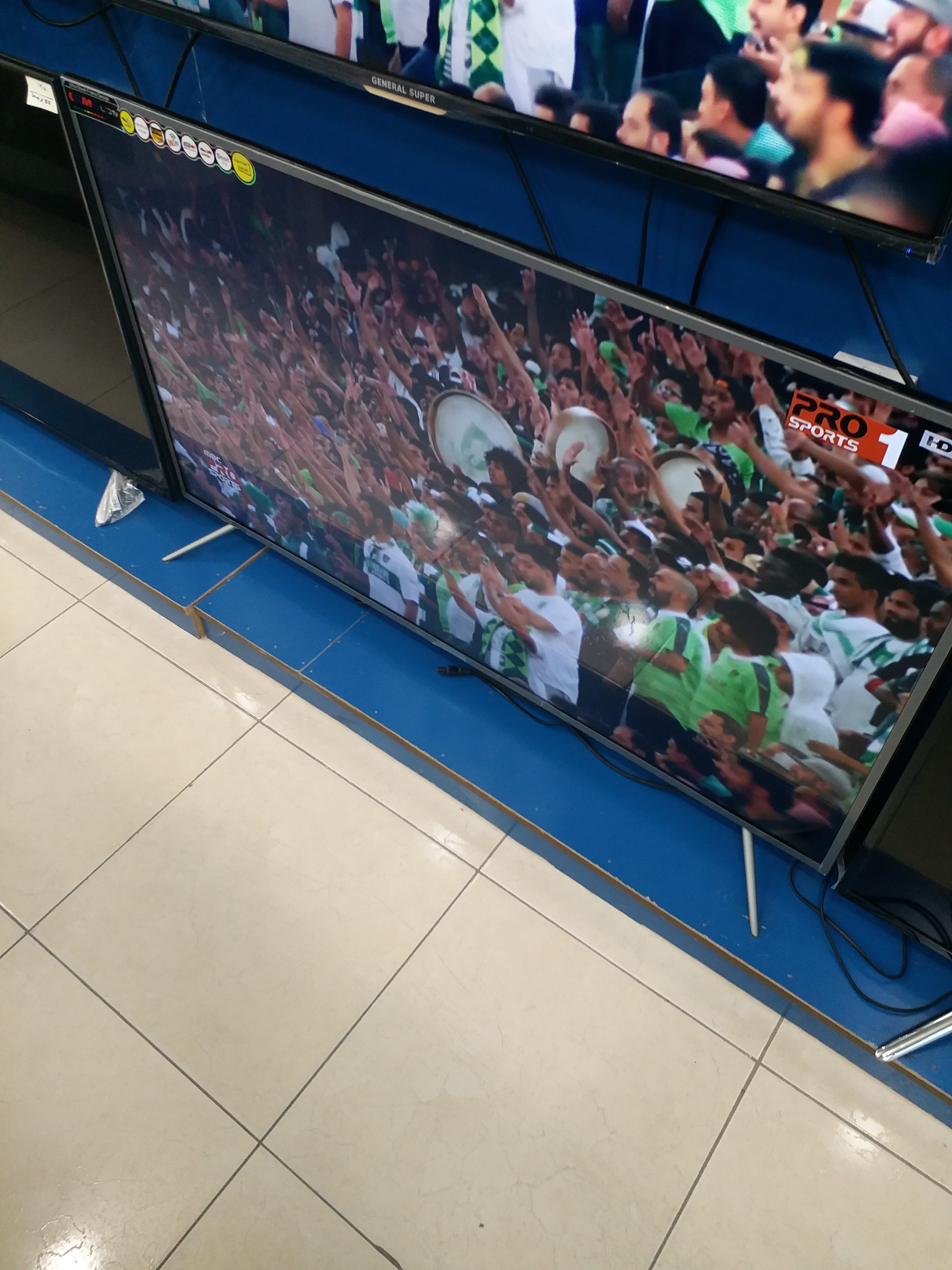 يوجد لدينا جميع انواع الشاشات
لا تنسَ أنك شاهدت هذا الإعلان في عنكبوت
يوجد لدينا جميع انواع و...