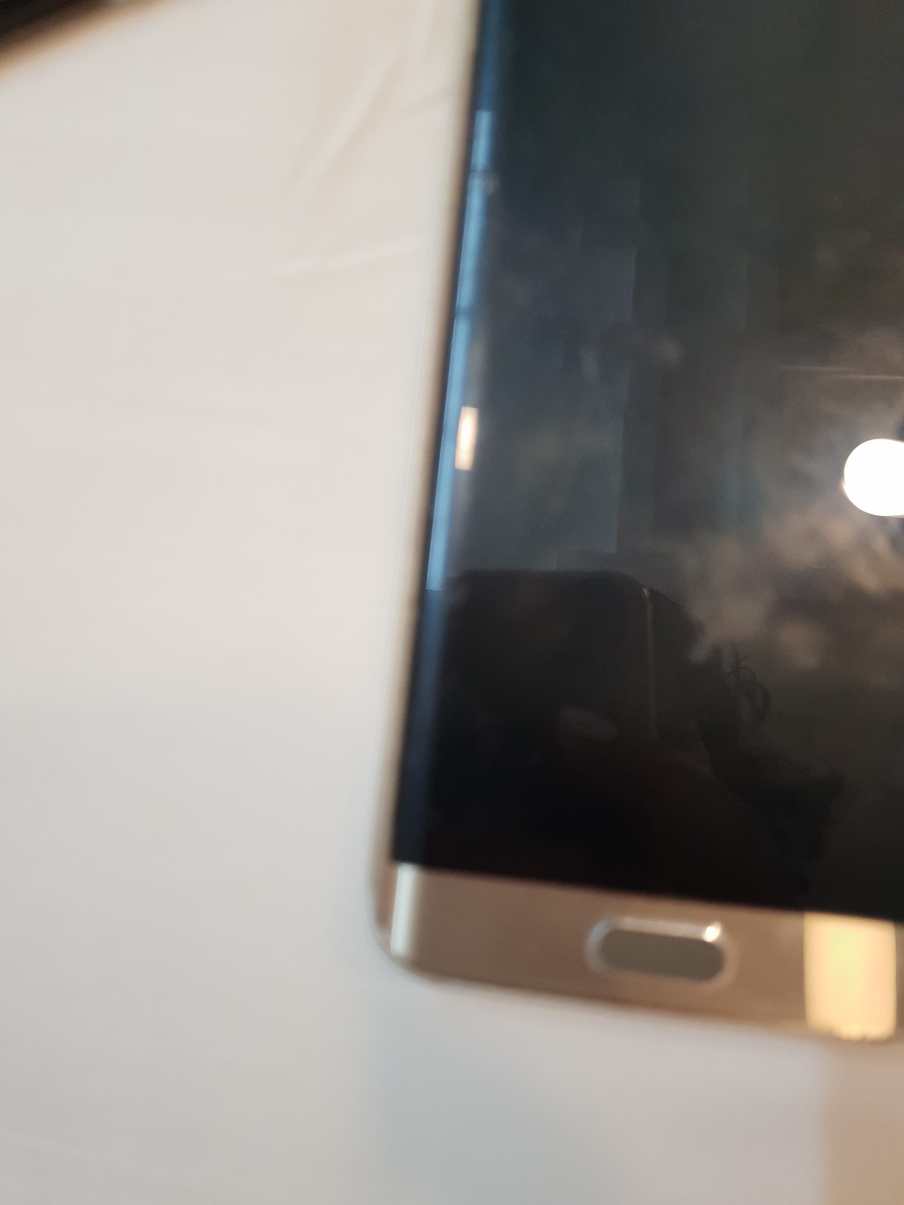 s6 edge 64 giga in a good condition
لا تنسَ أنك شاهدت هذا الإعلان في عنكبوت
لا يشكو من شيئ س...