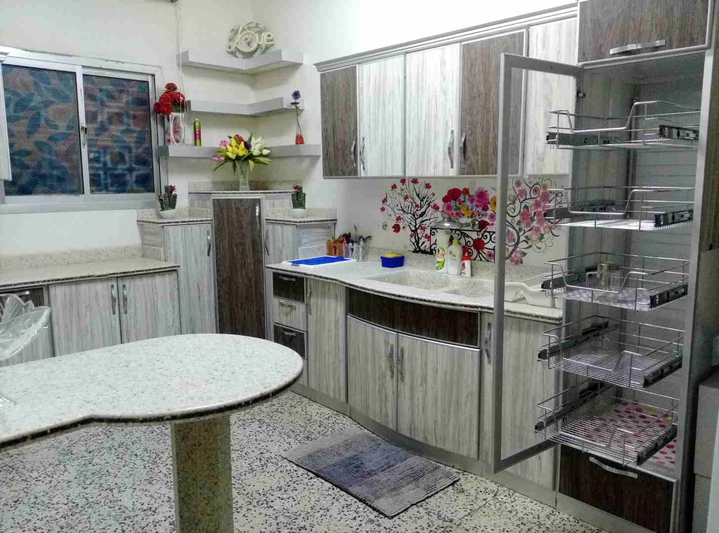 » مطبخ ألمنيوم بحالة ممتازة جدا للبيع
لا تنسَ أنك شاهدت هذا الإعلان في عنكبوت
مطبخ ألمنيوم...