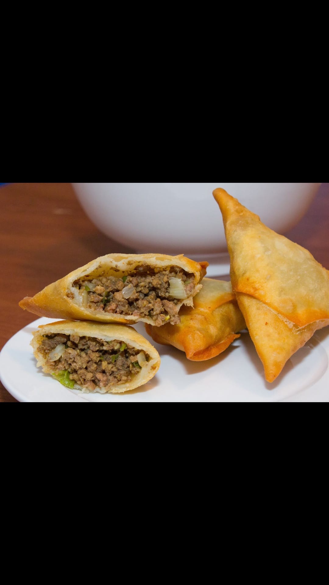 ورق عنب العشق
لا تنسَ أنك شاهدت هذا الإعلان في عنكبوت
ورق عنب و كروم بخلطه لذيذه وسمبوسه مقرم...