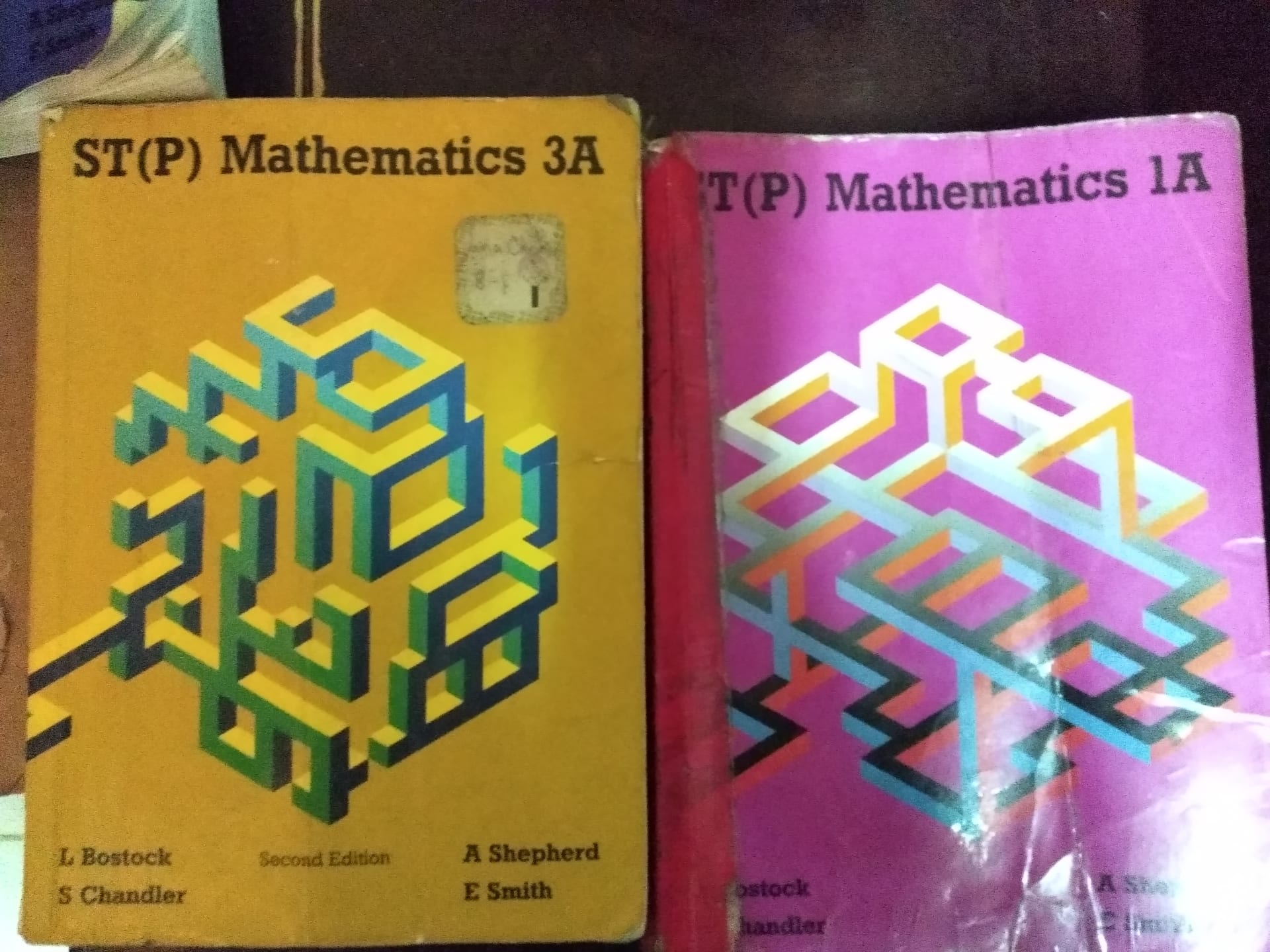 igcse books
لا تنسَ أنك شاهدت هذا الإعلان في عنكبوت
books range from 65 to 150...