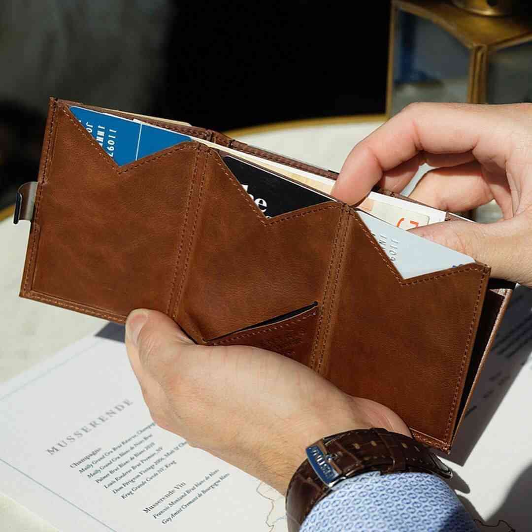 محفظه اكسنتري EXENTRI
لا تنسَ أنك شاهدت هذا الإعلان في عنكبوت
راجع اعلاناتي
تصميم نرويجي رائع...