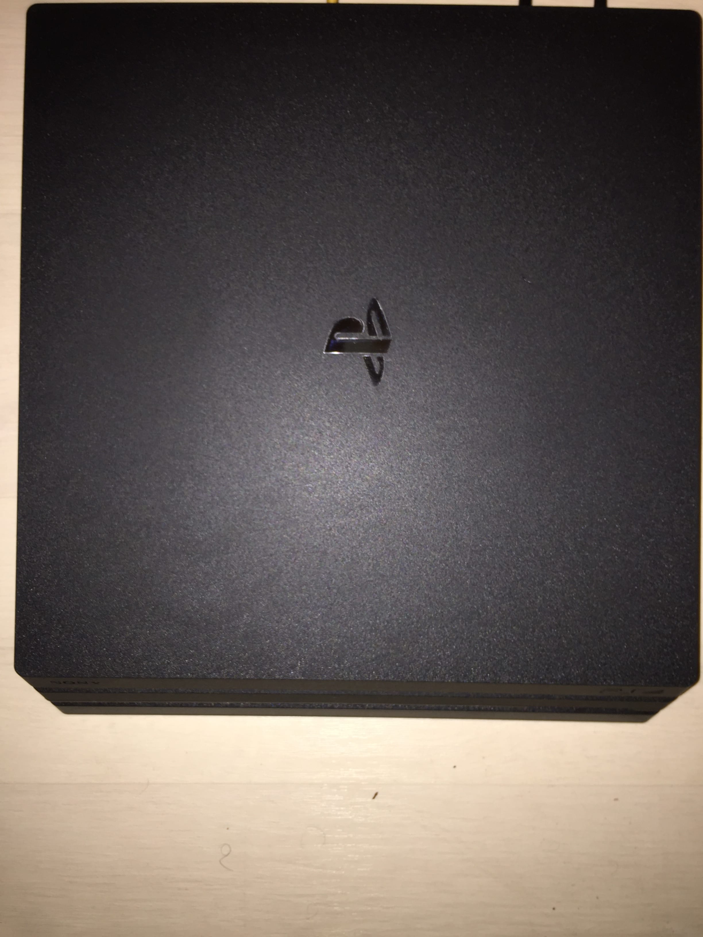 بلاي ستيشن 4 pro 1TB
لا تنسَ أنك شاهدت هذا الإعلان في عنكبوت
للبيع PS4 pro 1TB 4K HDR من معرض...
