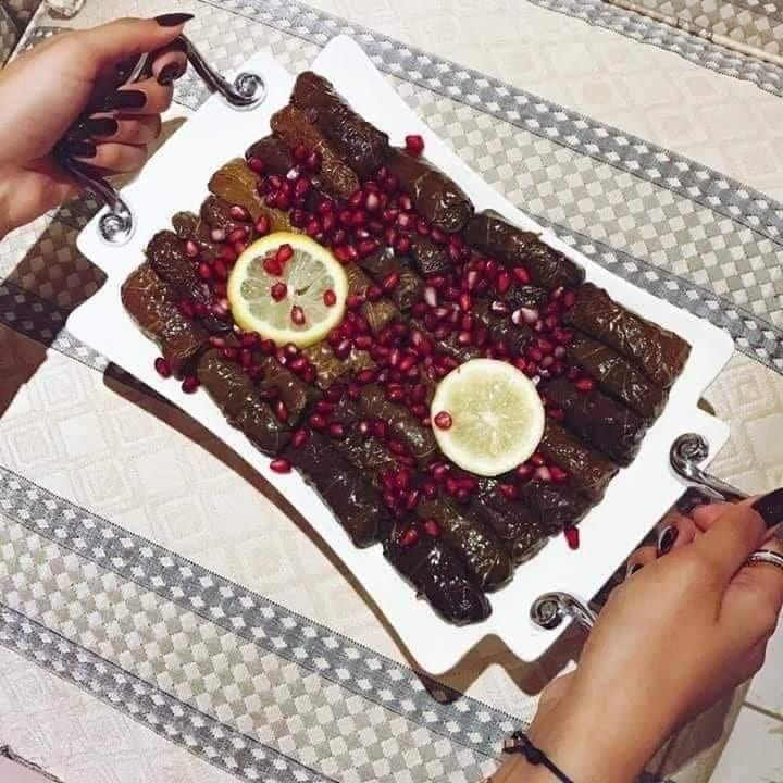 ورق عنب العشق
لا تنسَ أنك شاهدت هذا الإعلان في عنكبوت
ورق عنب و كروم بخلطه لذيذه وسمبوسه مقرم...