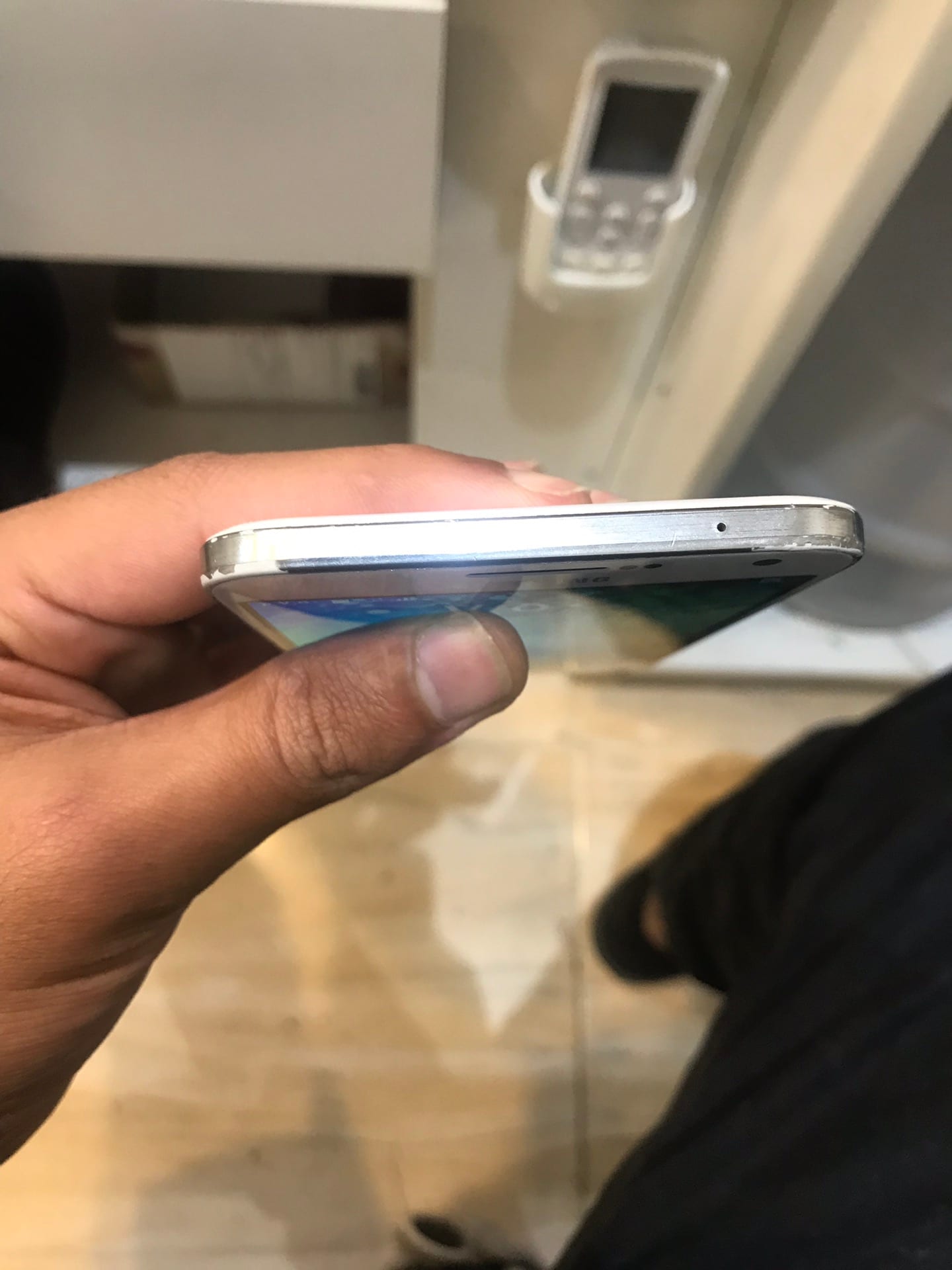 E7 جلكسي
لا تنسَ أنك شاهدت هذا الإعلان في عنكبوت
للبيع الجهاز مستعمل نظيف
بدون اغراض جهاز لح...