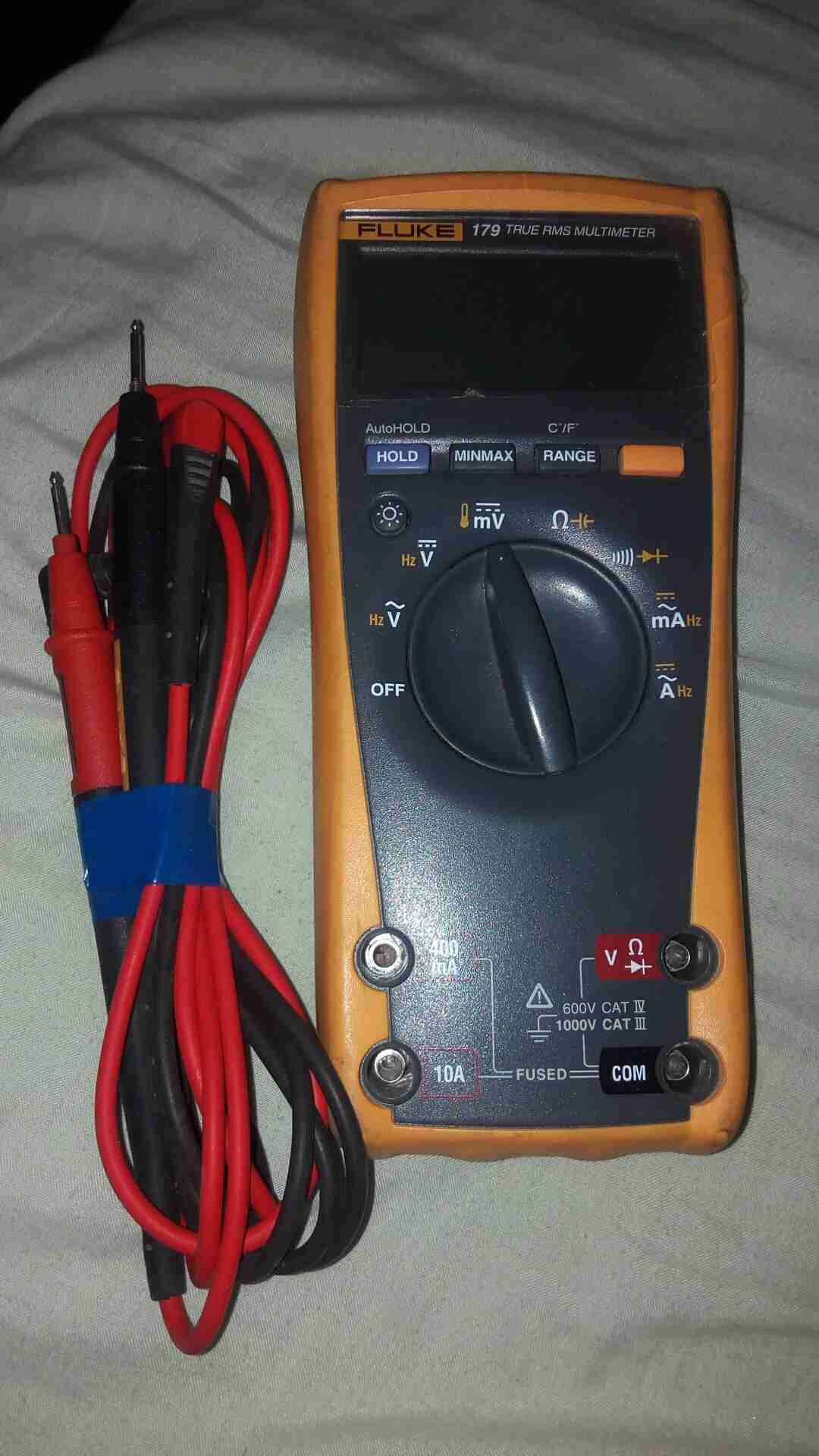 ملتيمتر fluke صناعه اميريكيه اخو الجديد
لا تنسَ أنك شاهدت هذا الإعلان في عنكبوت
FLUKE 179 TRU...