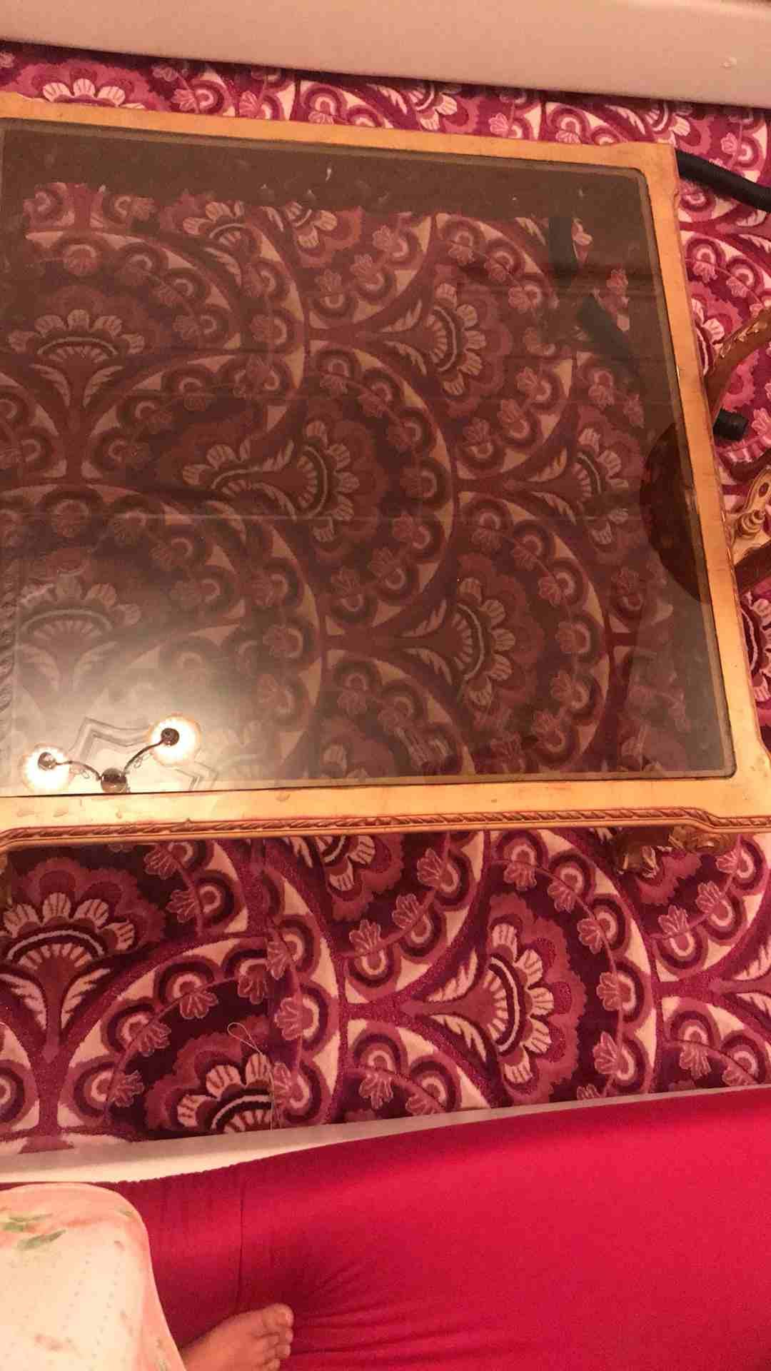 طاوله كبيره وصغيره قزاز
لا تنسَ أنك شاهدت هذا الإعلان في عنكبوت
طاوله كبيره وصغيره قزاز...