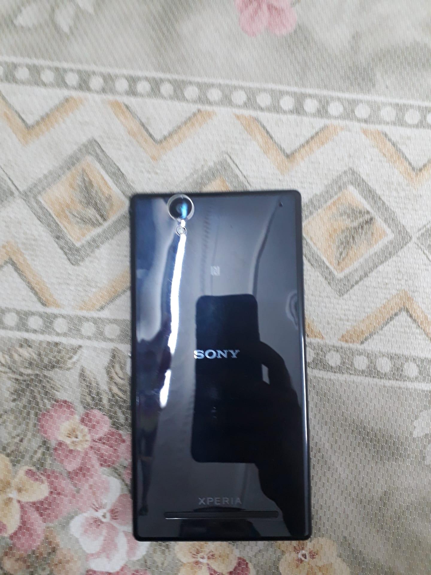 sony Xperia T2 Dual in very neat condition.
لا تنسَ أنك شاهدت هذا الإعلان في عنكبوت
very neat...