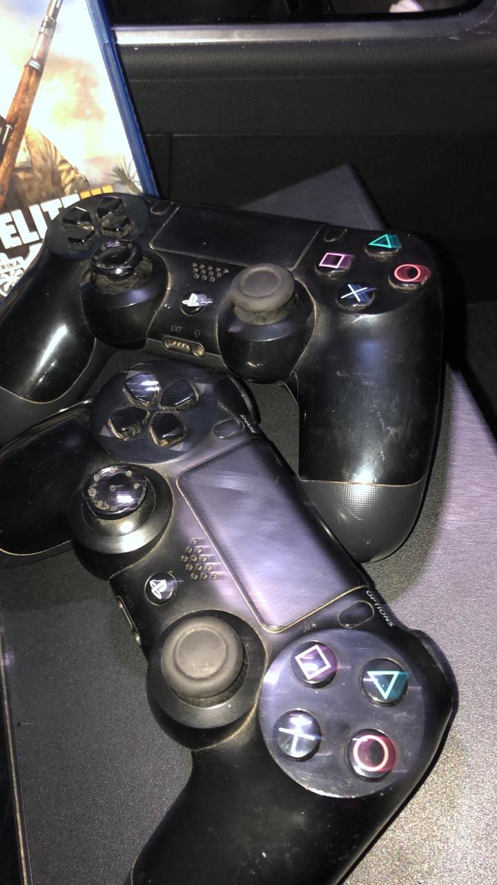 PS4..500.GB
لا تنسَ أنك شاهدت هذا الإعلان في عنكبوت
الجهاز لقطه...